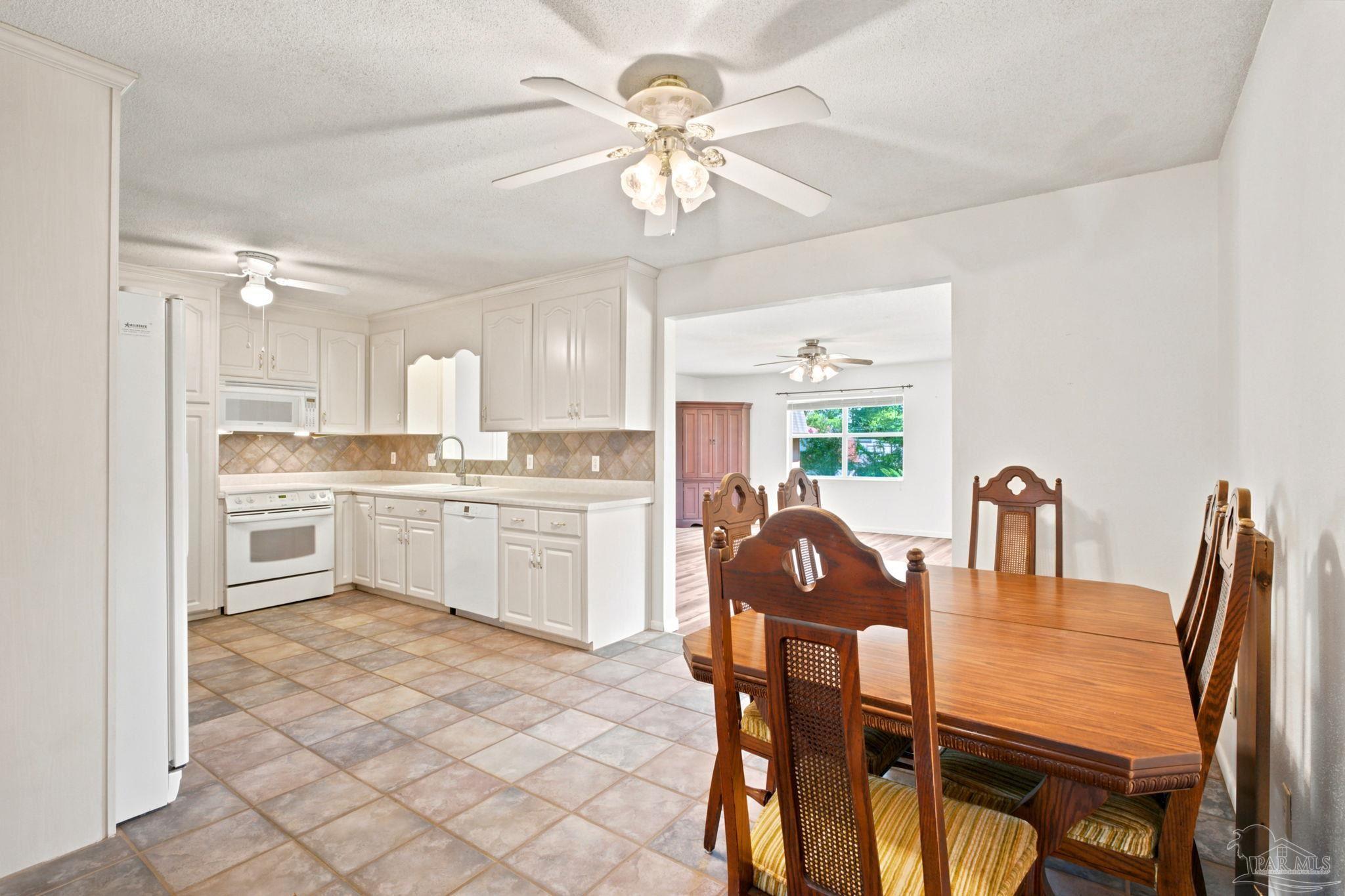 8927 Jupiter Dr