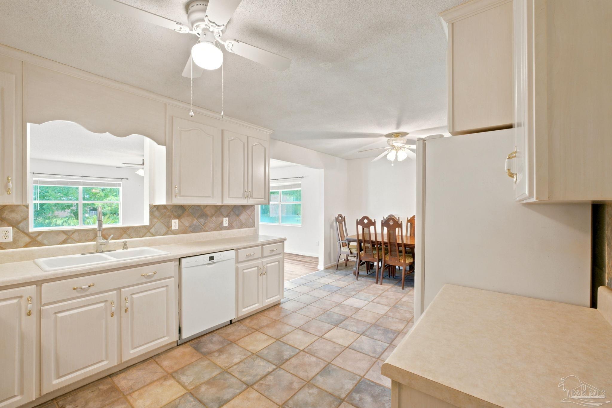 8927 Jupiter Dr