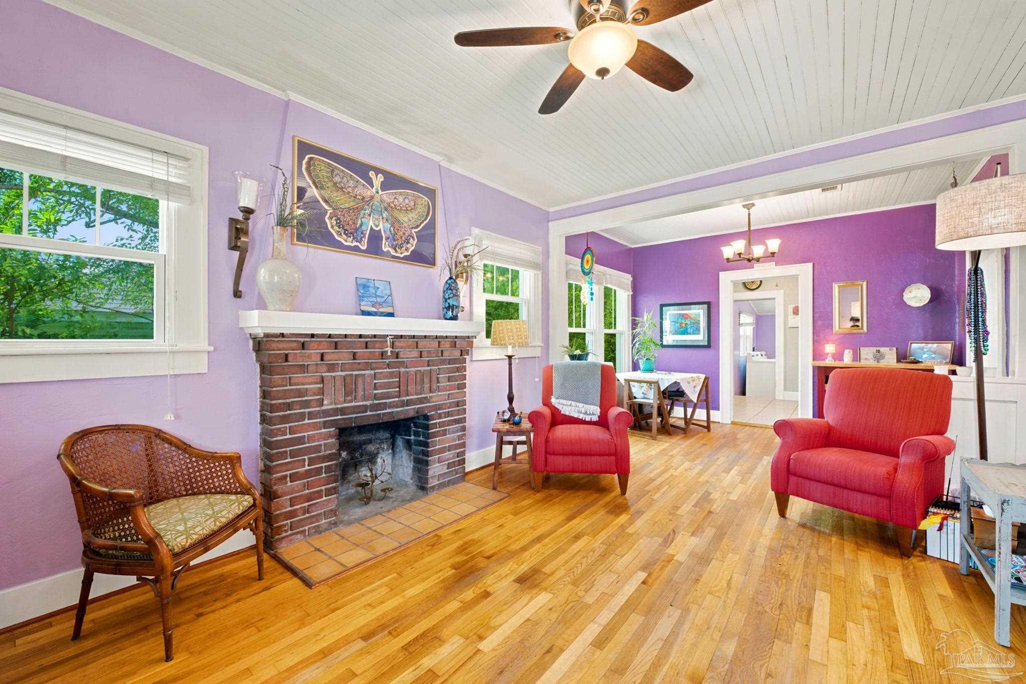 17 N F St