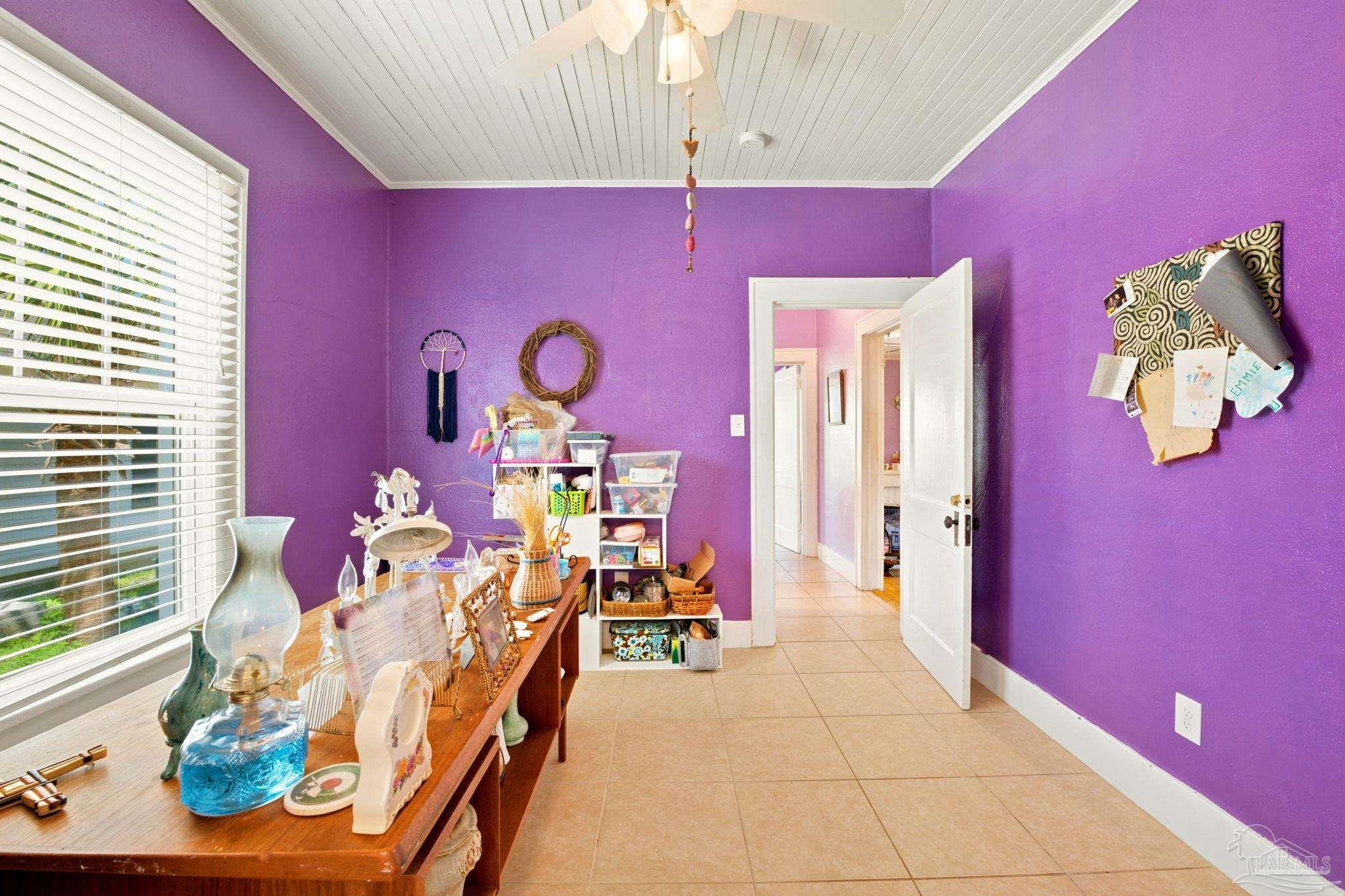 17 N F St