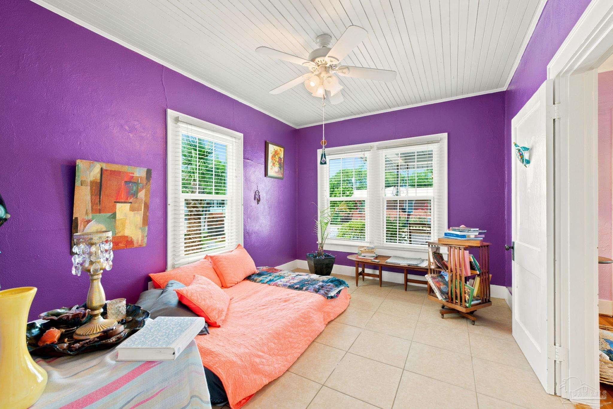 17 N F St