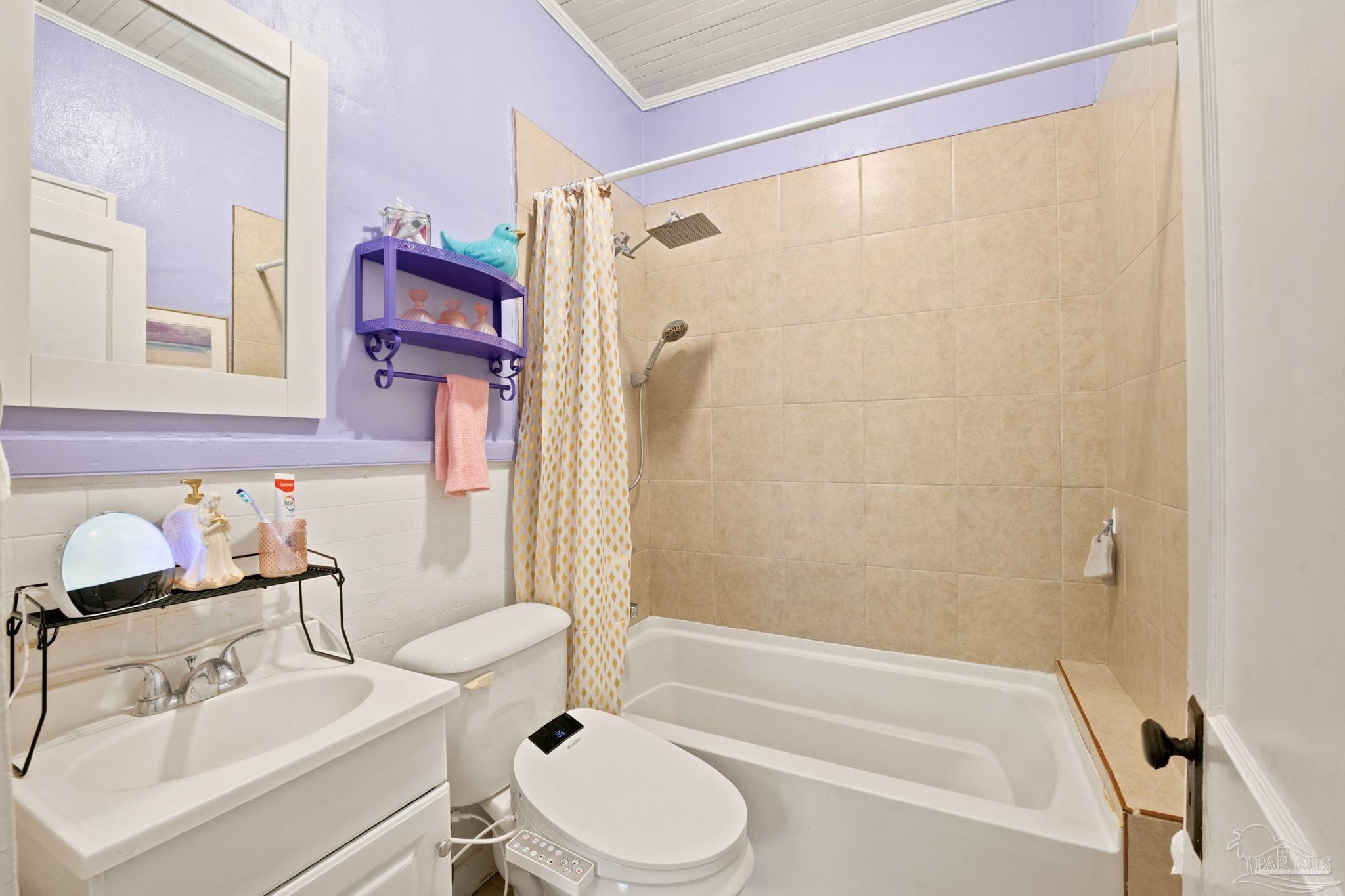 17 N F St
