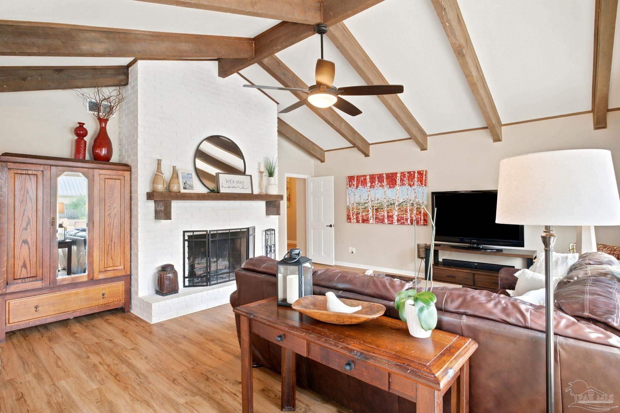 114 Fairpoint Dr
