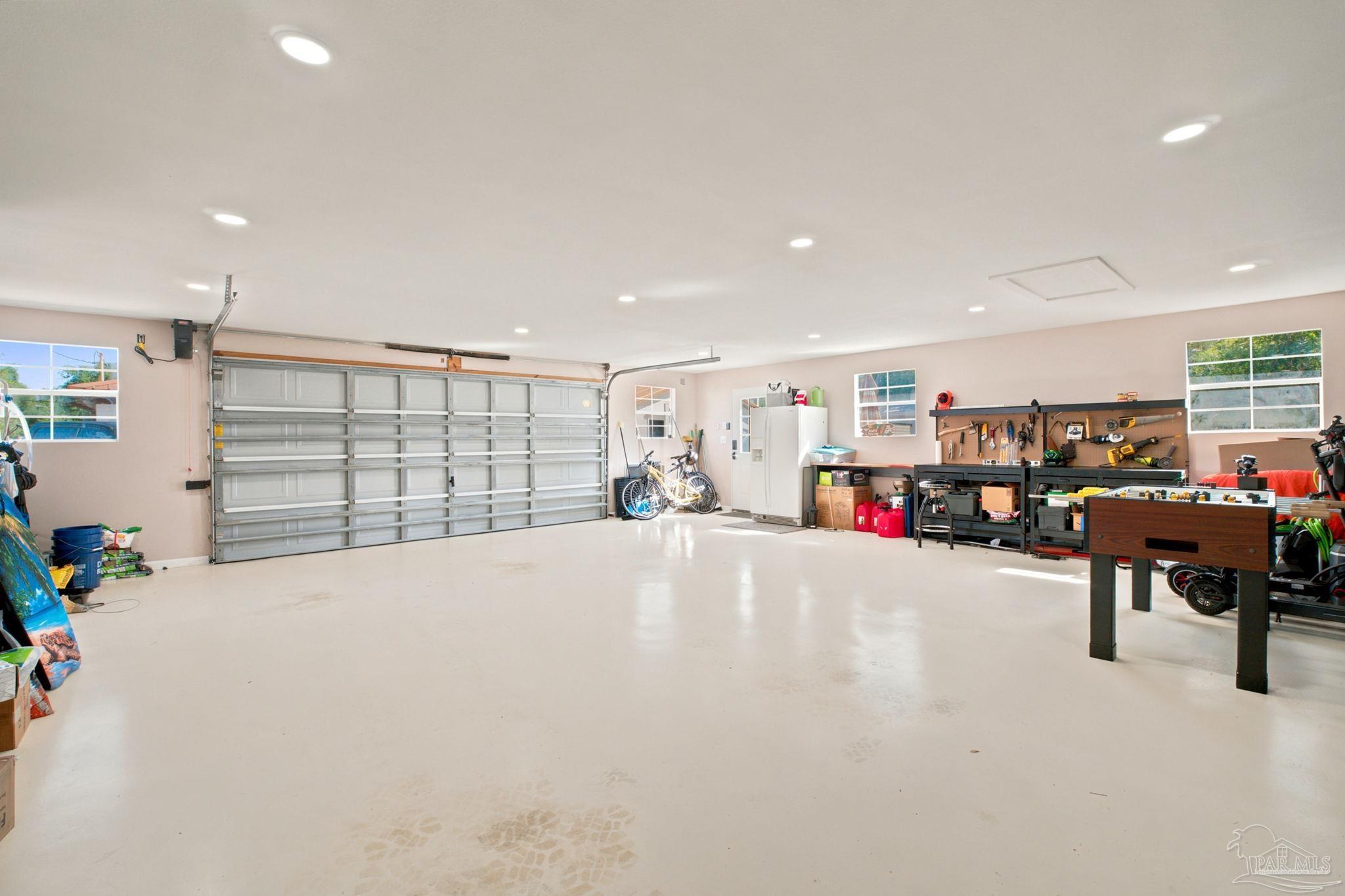 114 Fairpoint Dr