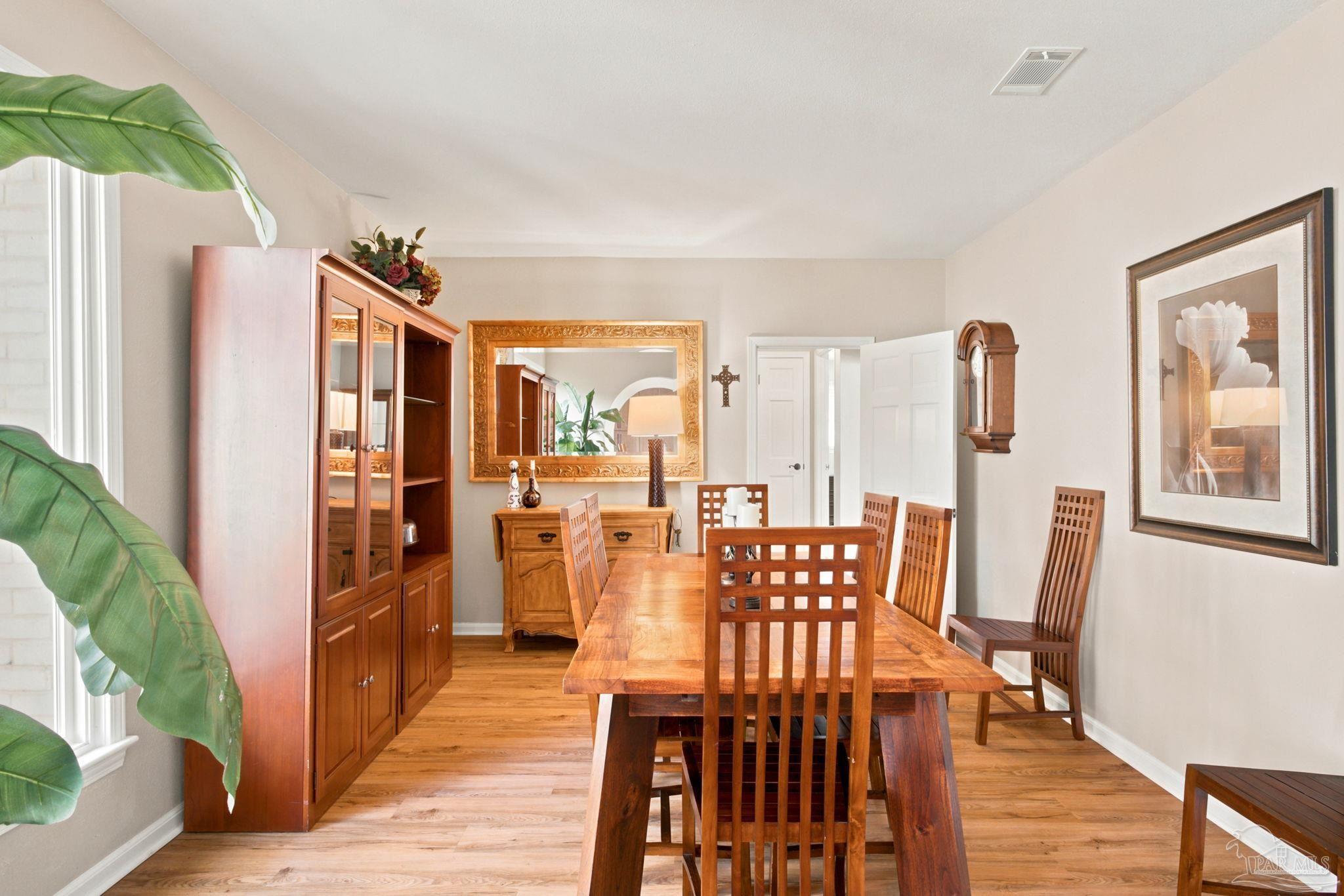 114 Fairpoint Dr