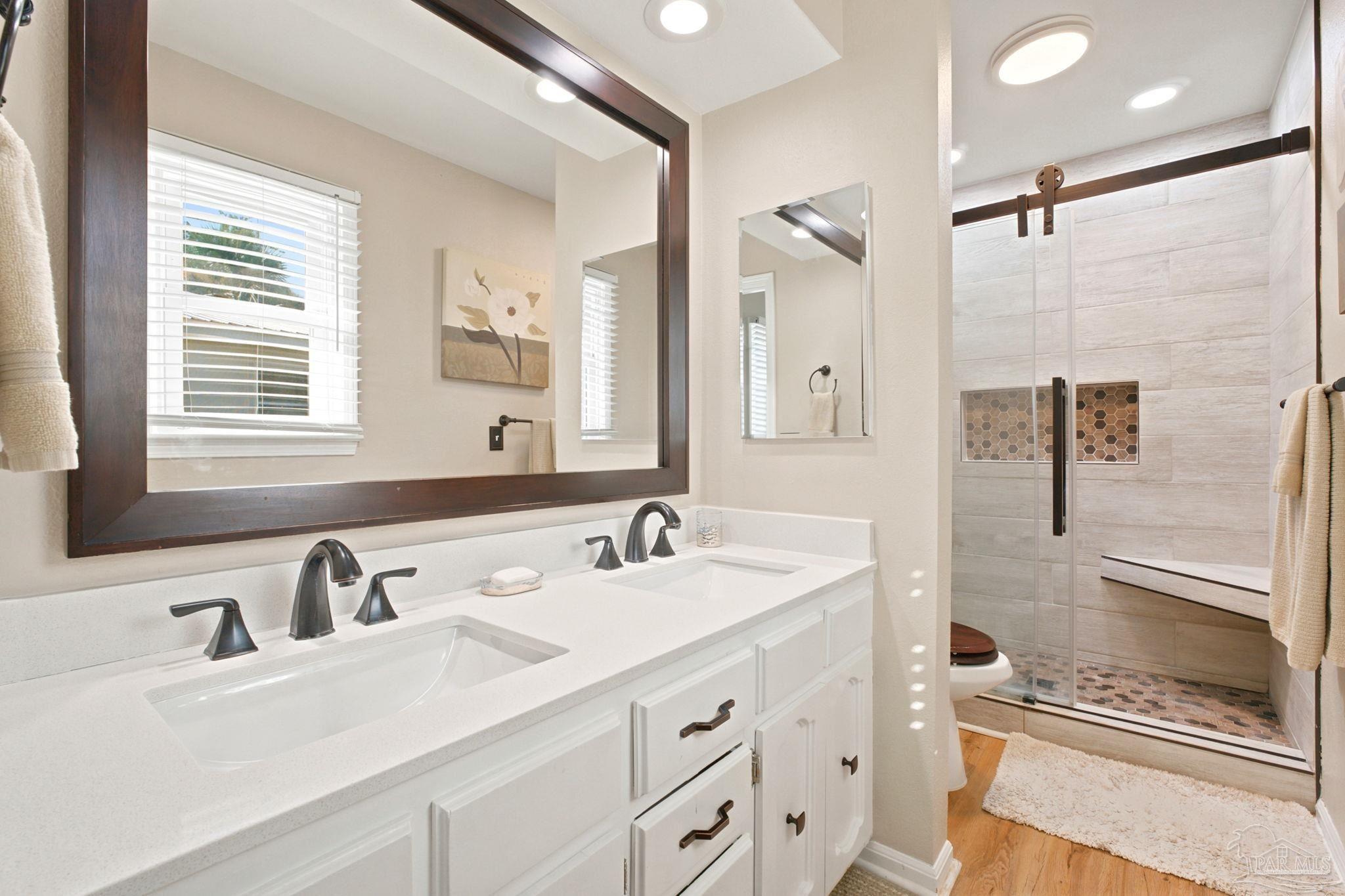 114 Fairpoint Dr