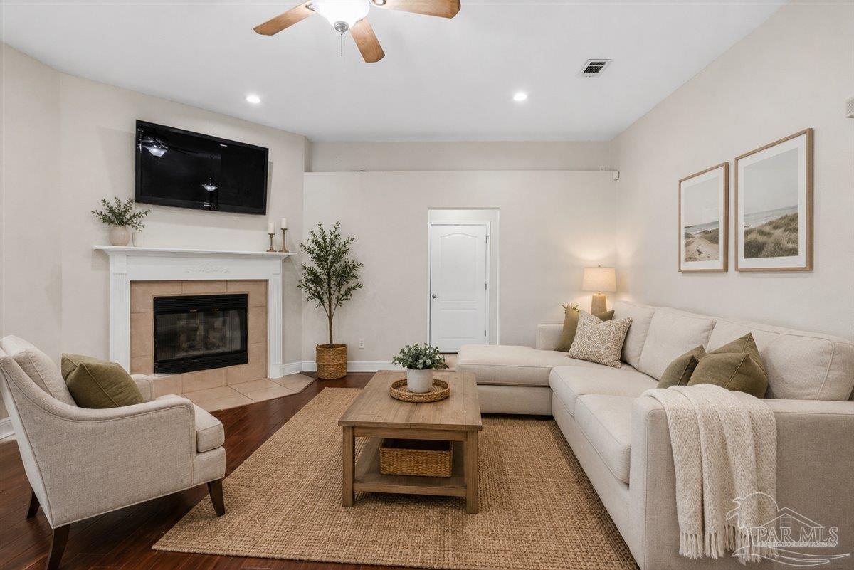 3310 Indian Hills Dr