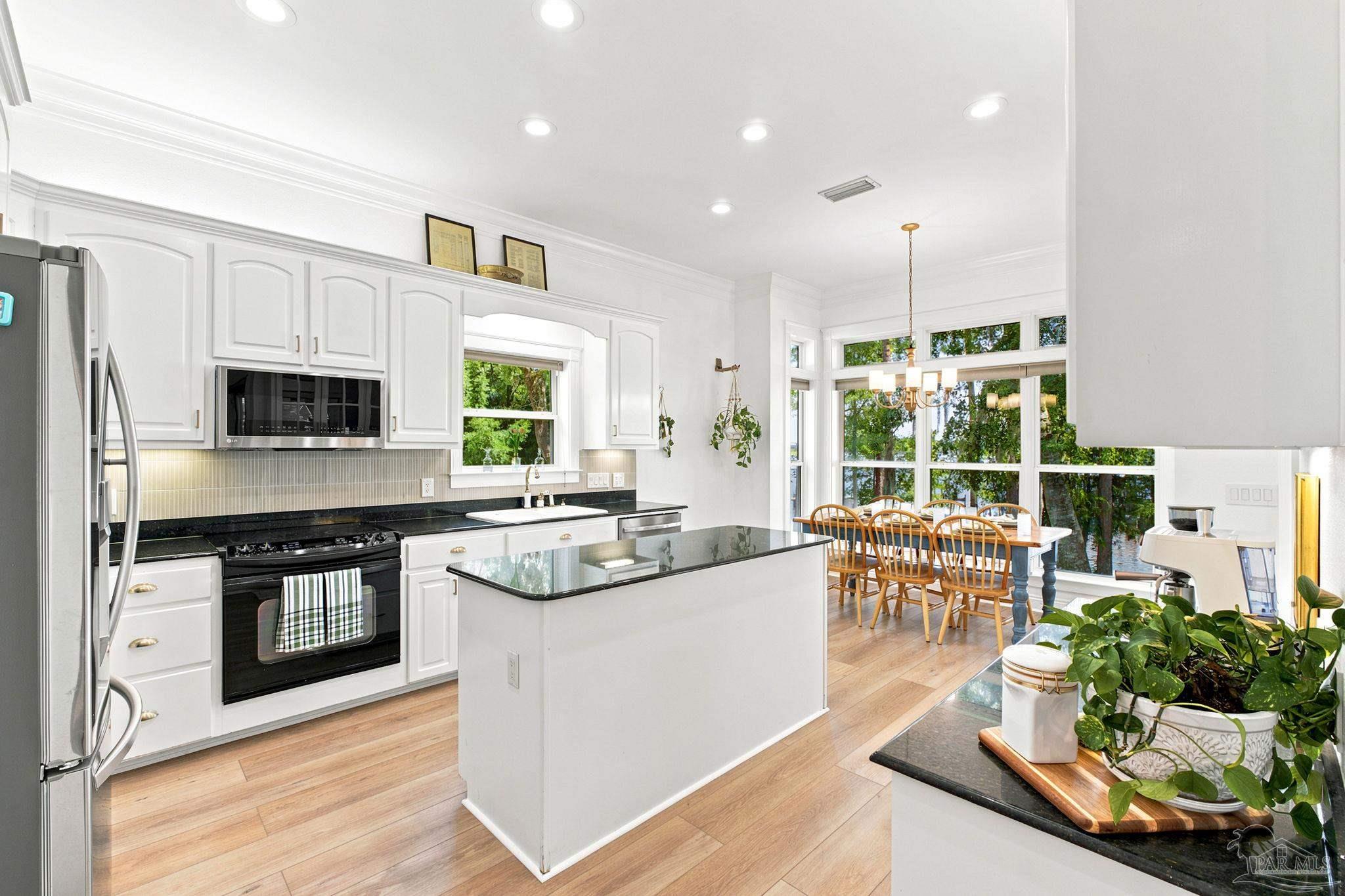 3932 Plantation Cove Ct