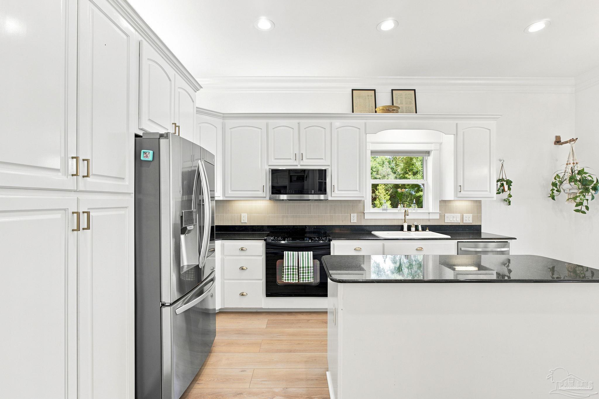 3932 Plantation Cove Ct