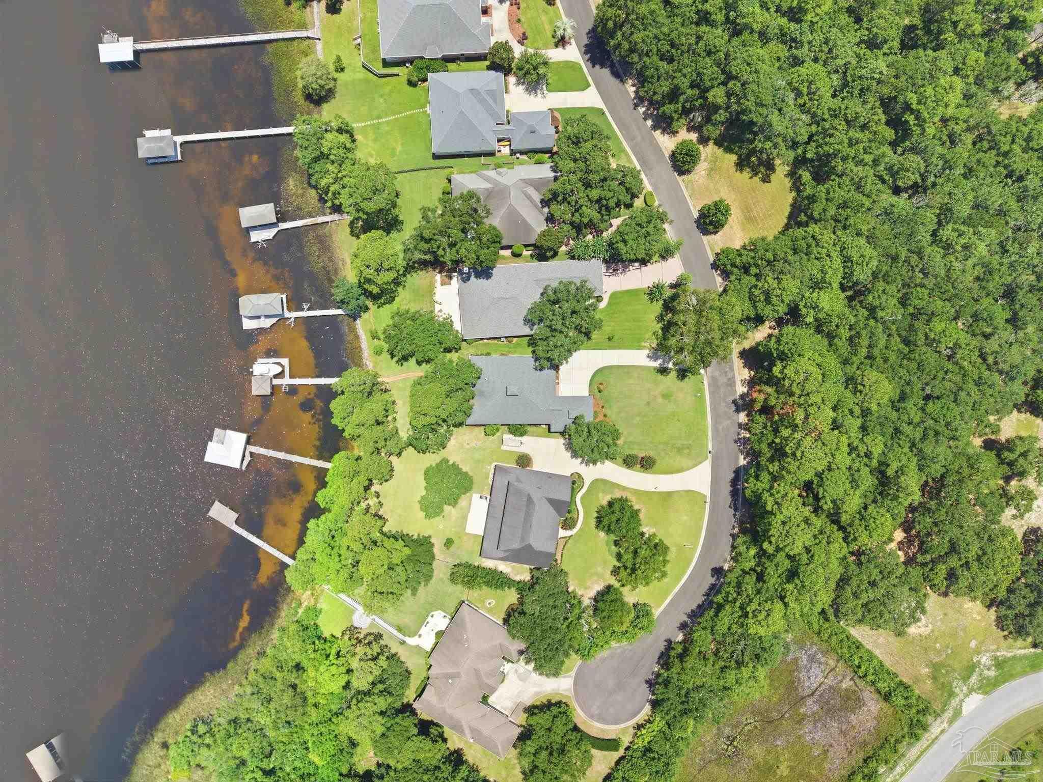 3932 Plantation Cove Ct