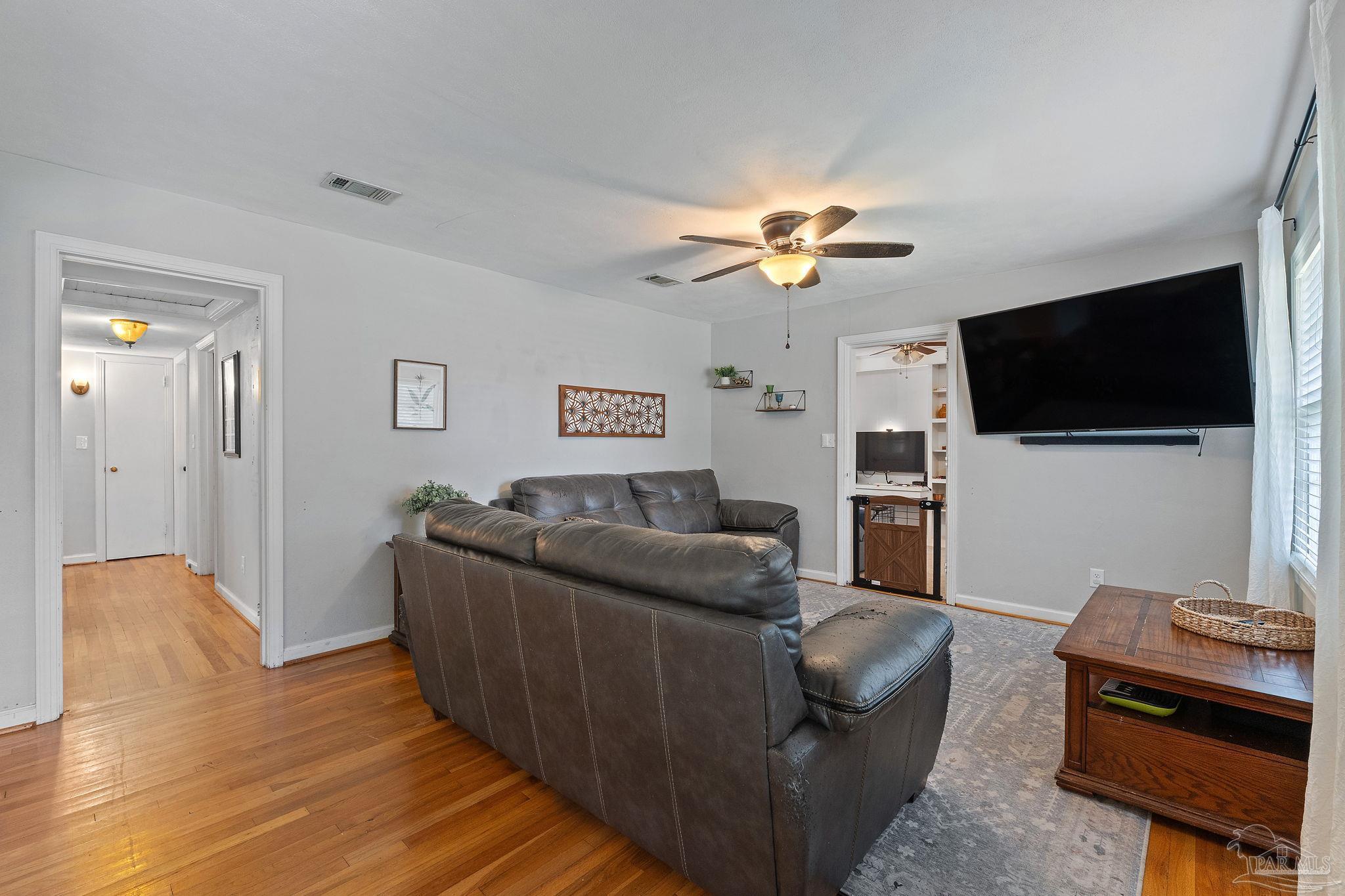 762 Whitney Dr