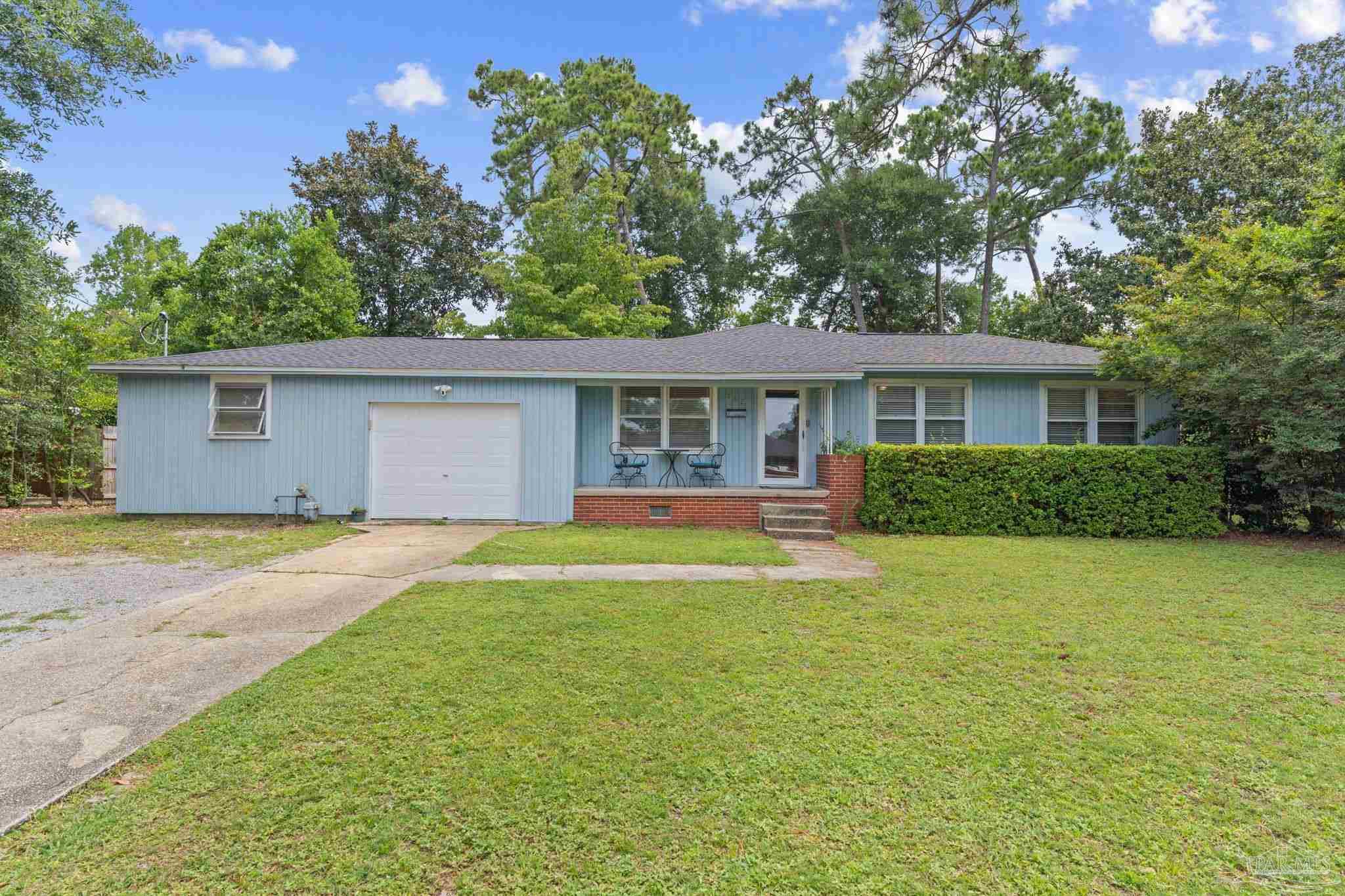 762 Whitney Dr