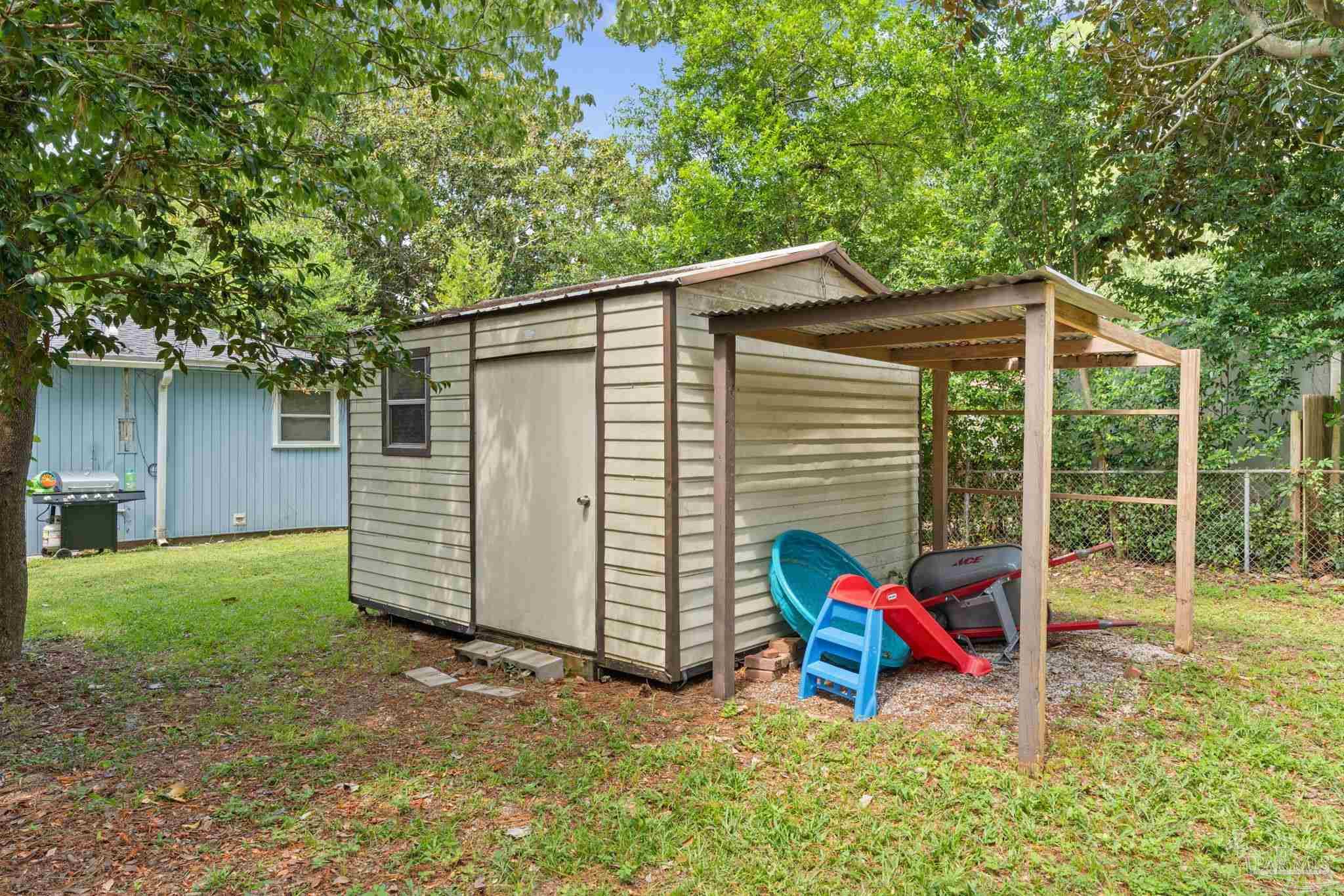 762 Whitney Dr