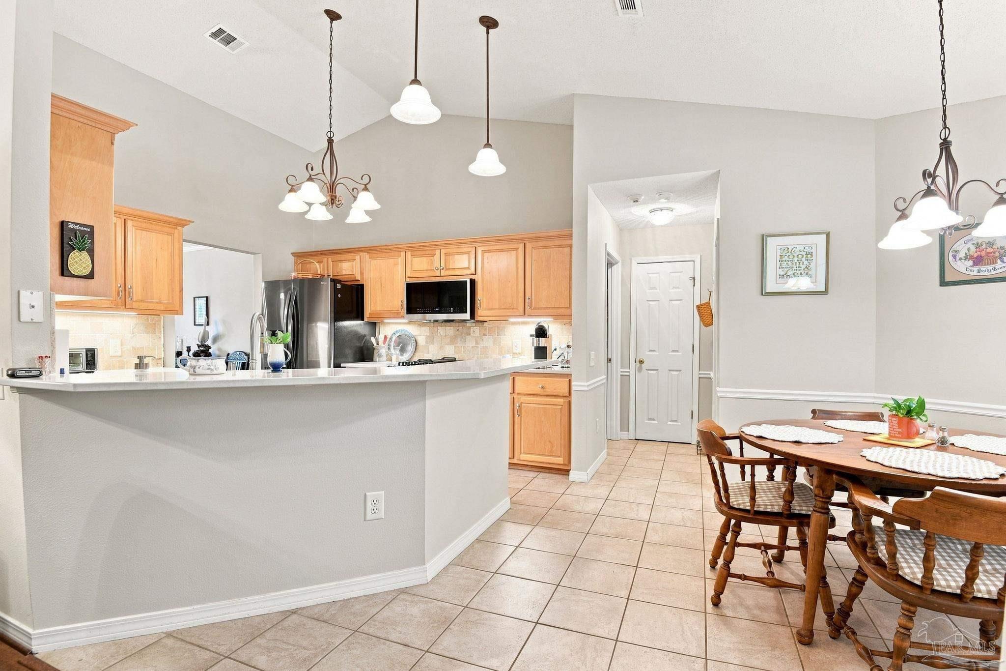 1542 Pelican Pt Dr