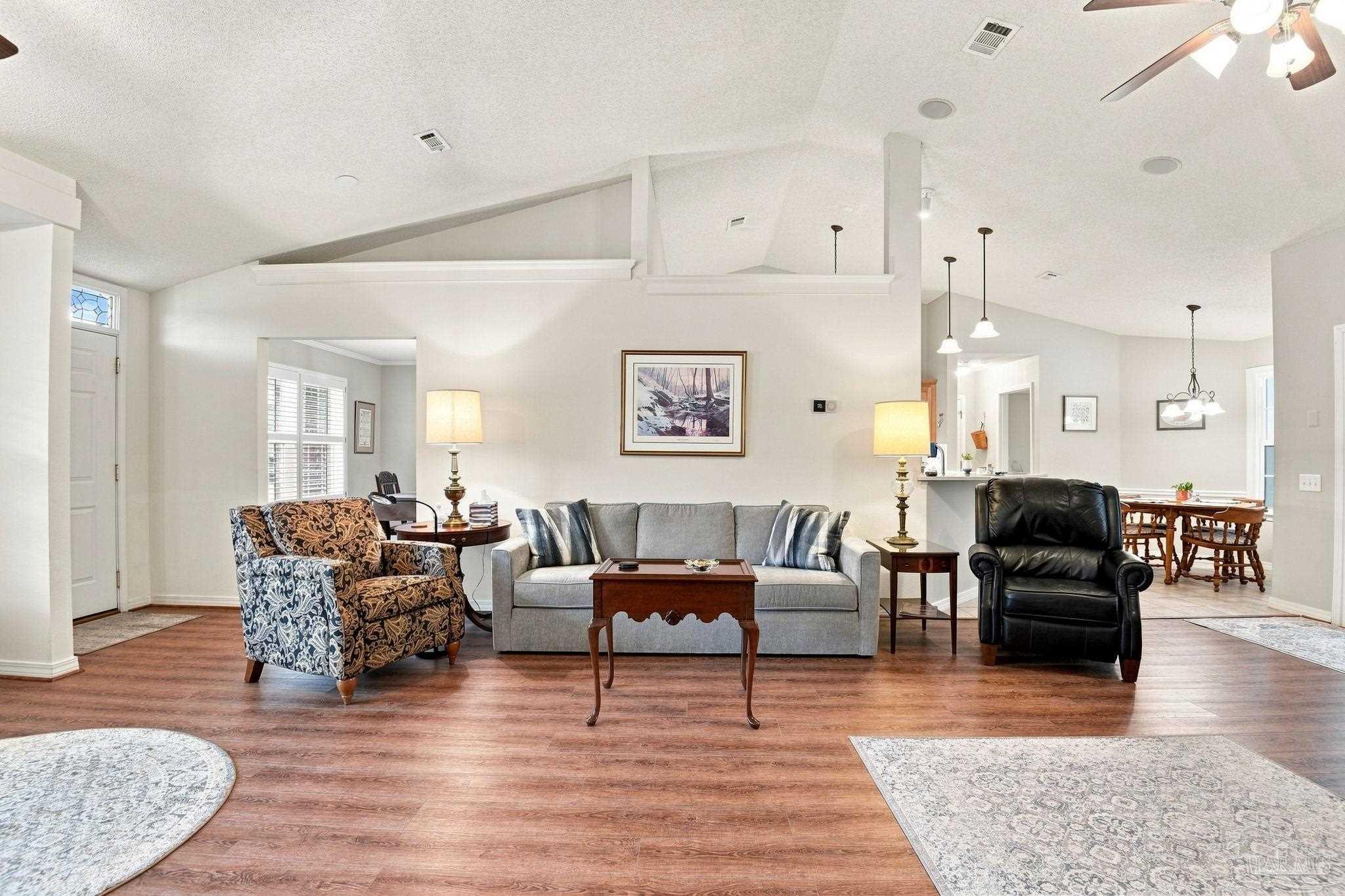 1542 Pelican Pt Dr