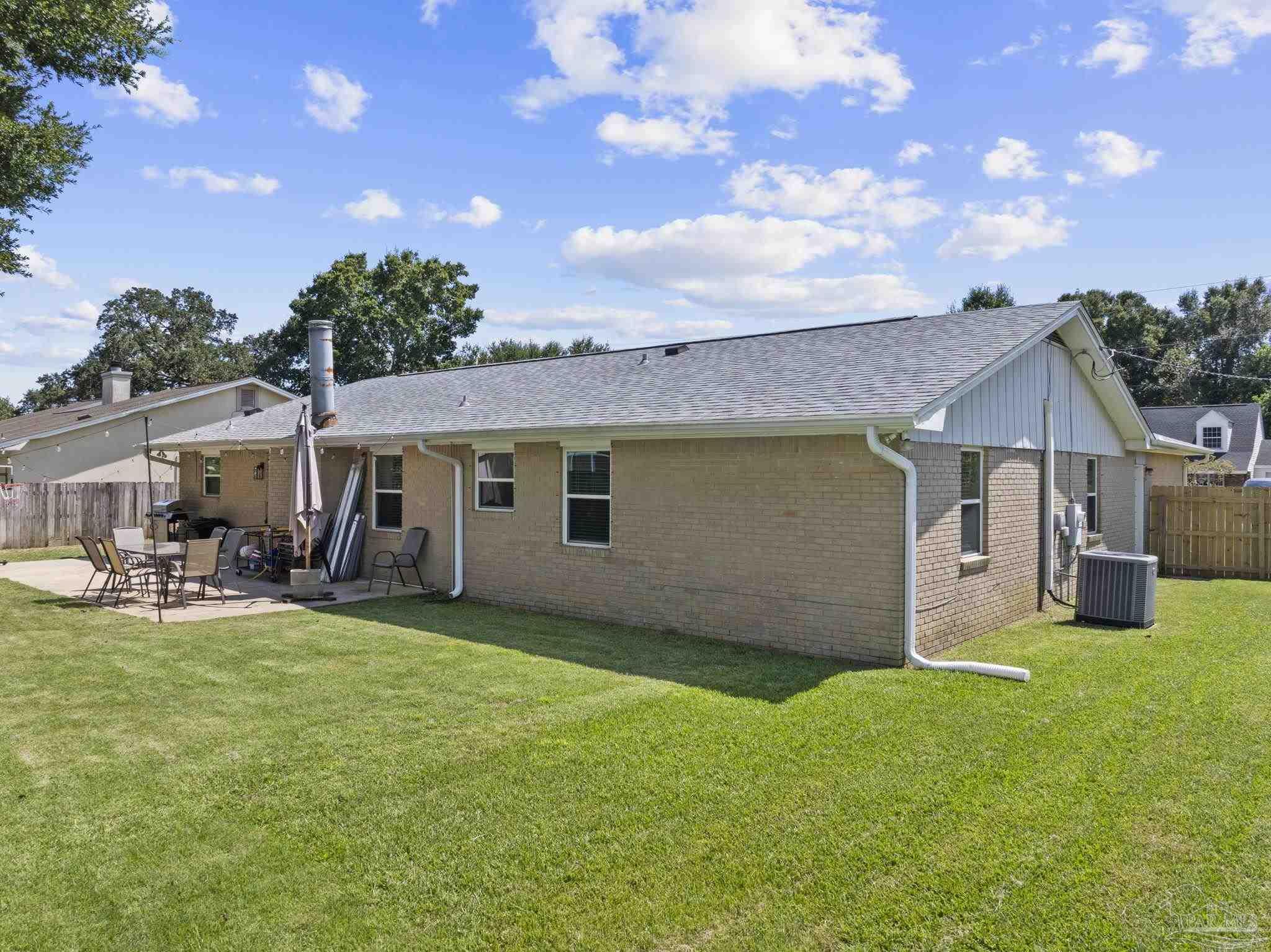 3530 Brookshire Dr