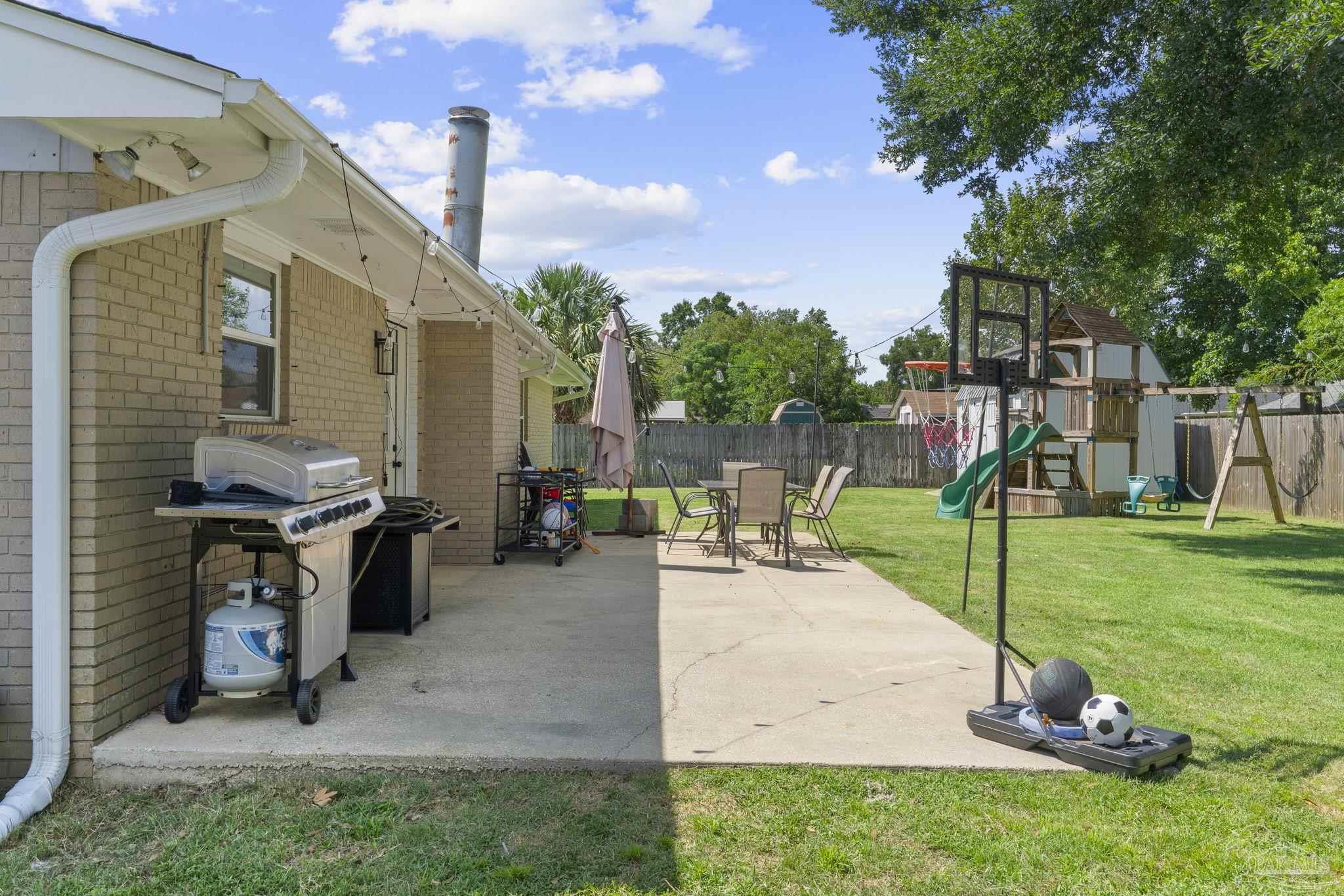 3530 Brookshire Dr