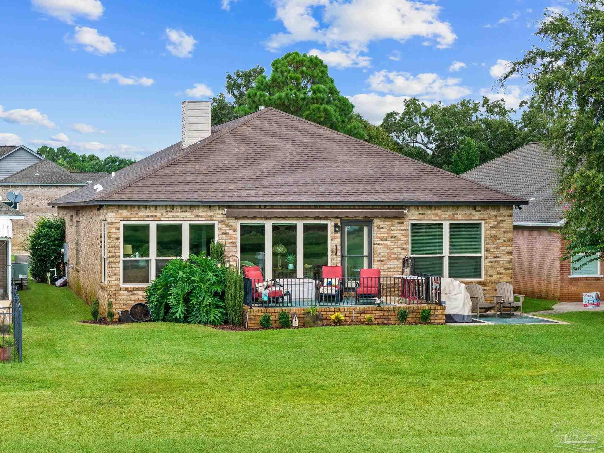 4100 Longwood Cir