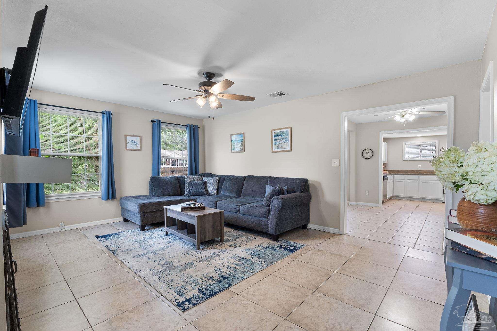123 SE Gilliland Rd