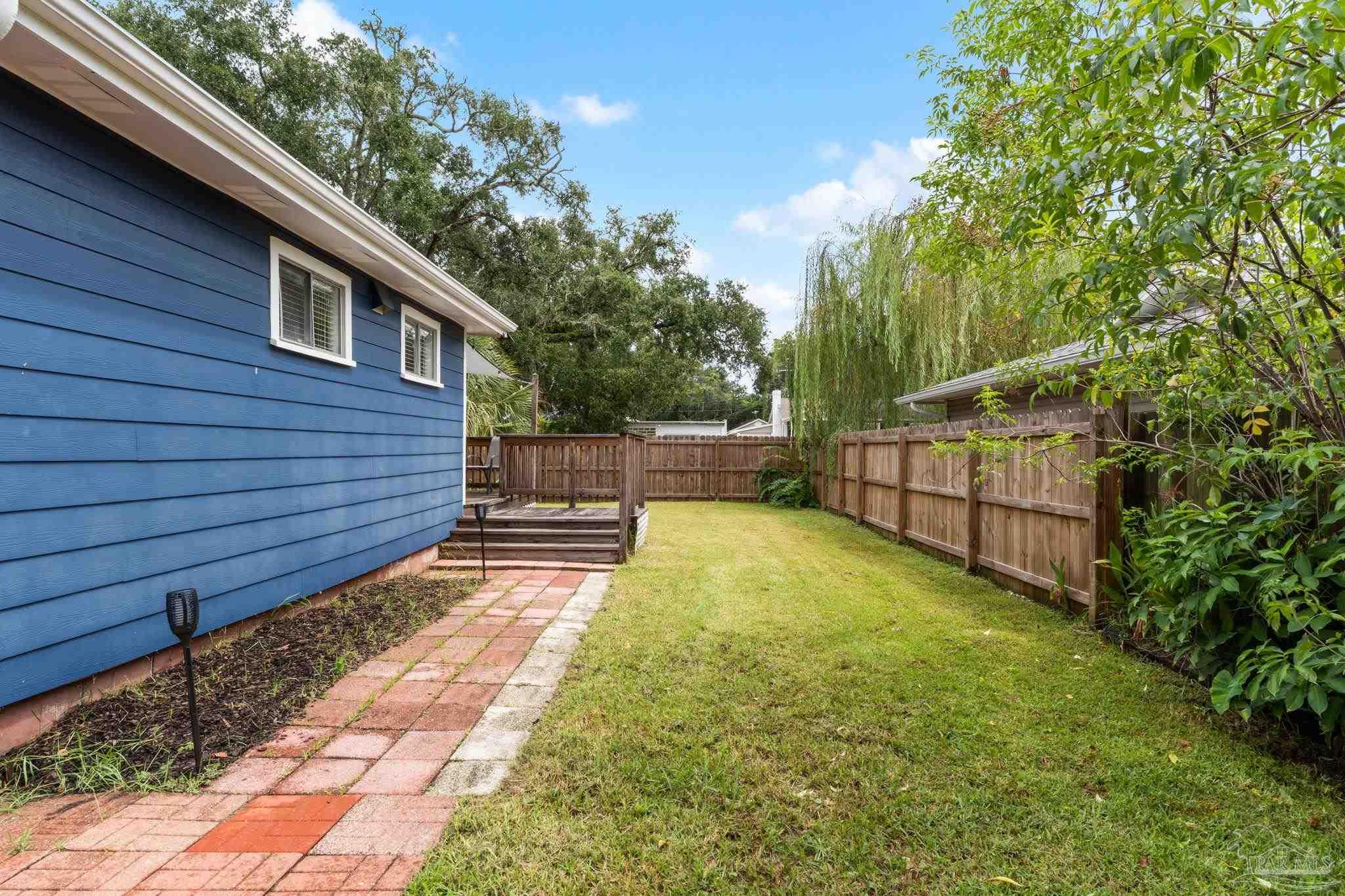 123 SE Gilliland Rd