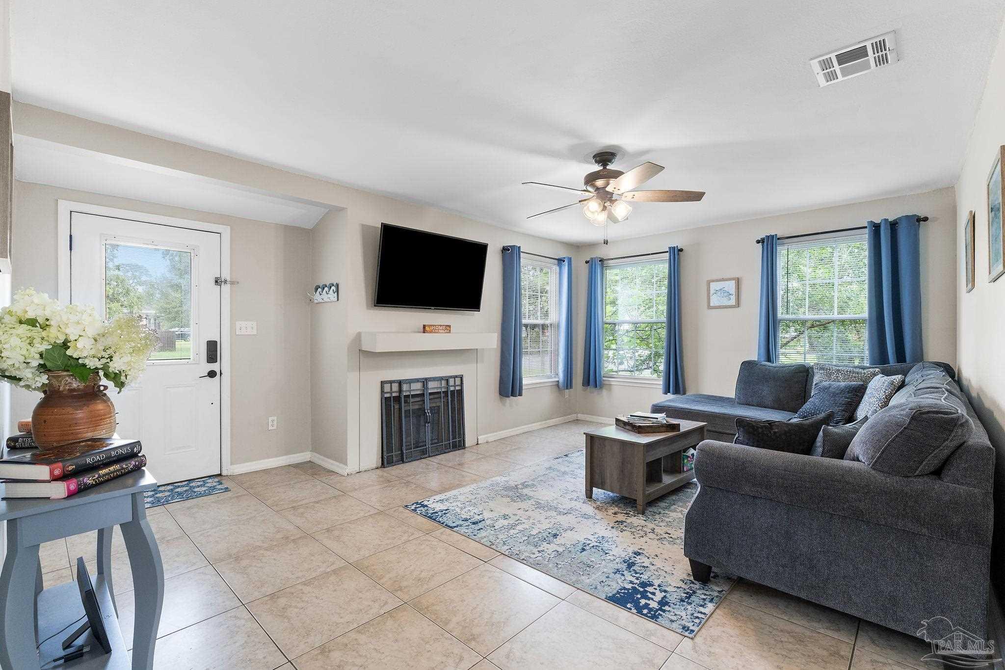 123 SE Gilliland Rd