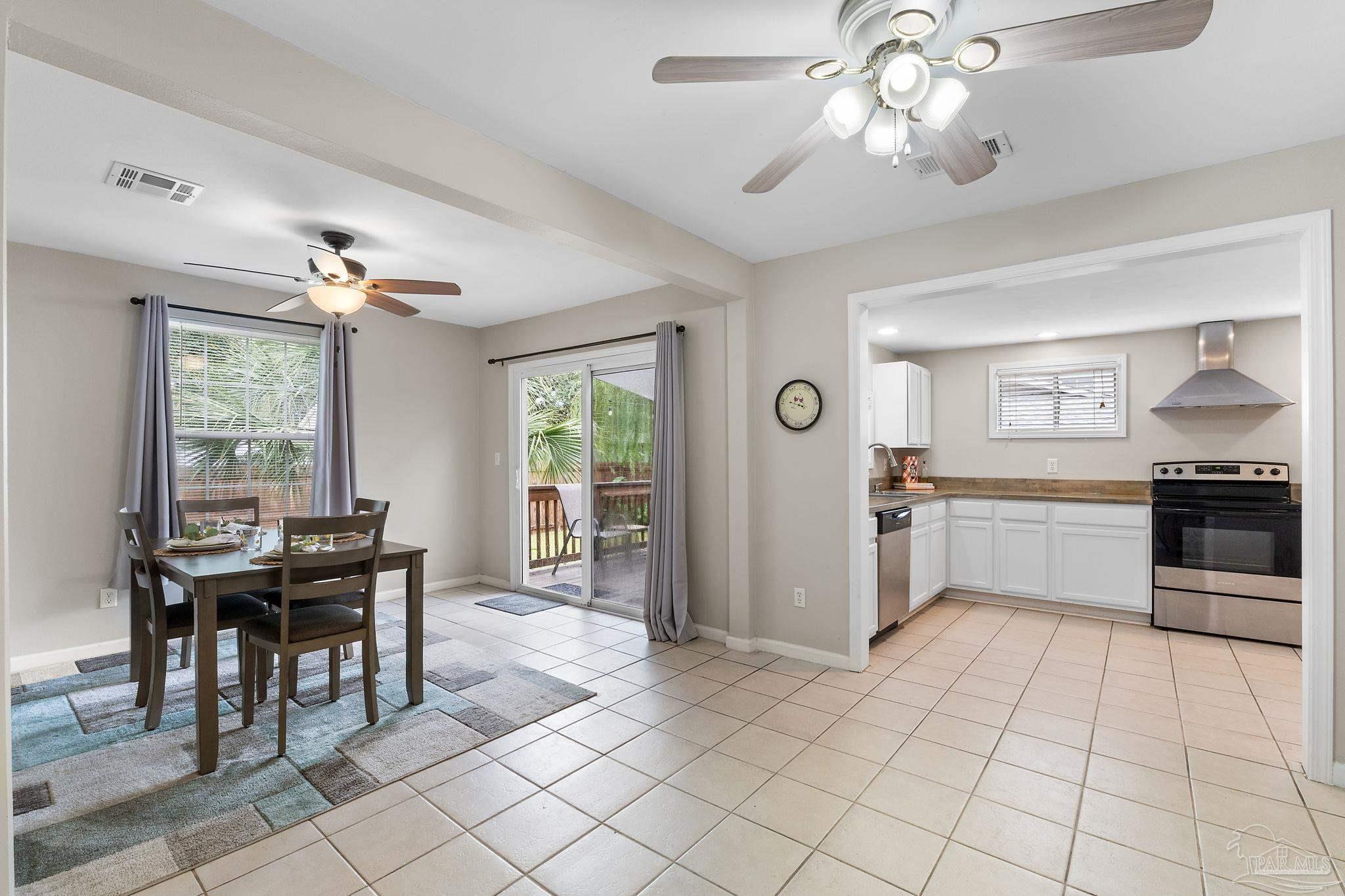 123 SE Gilliland Rd