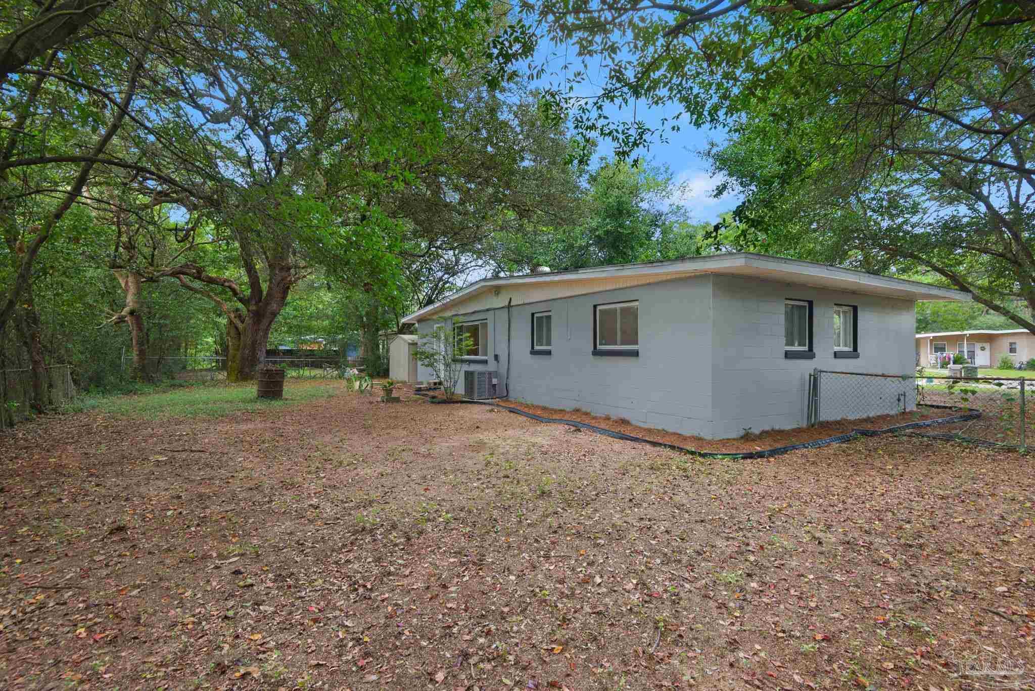 4525 Versailles Dr