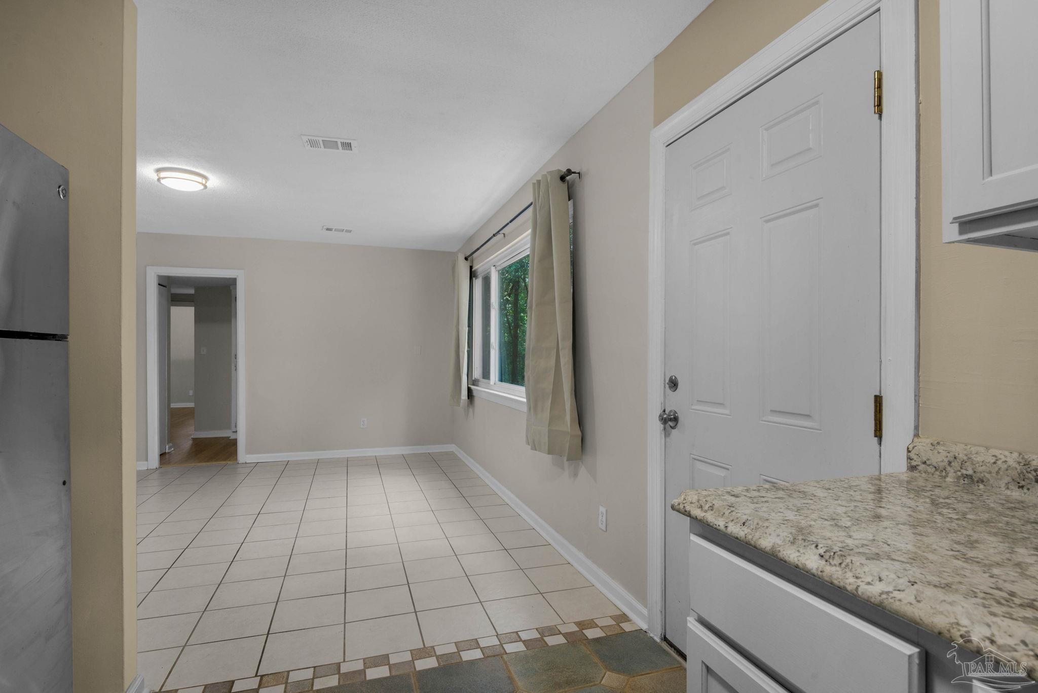 4525 Versailles Dr