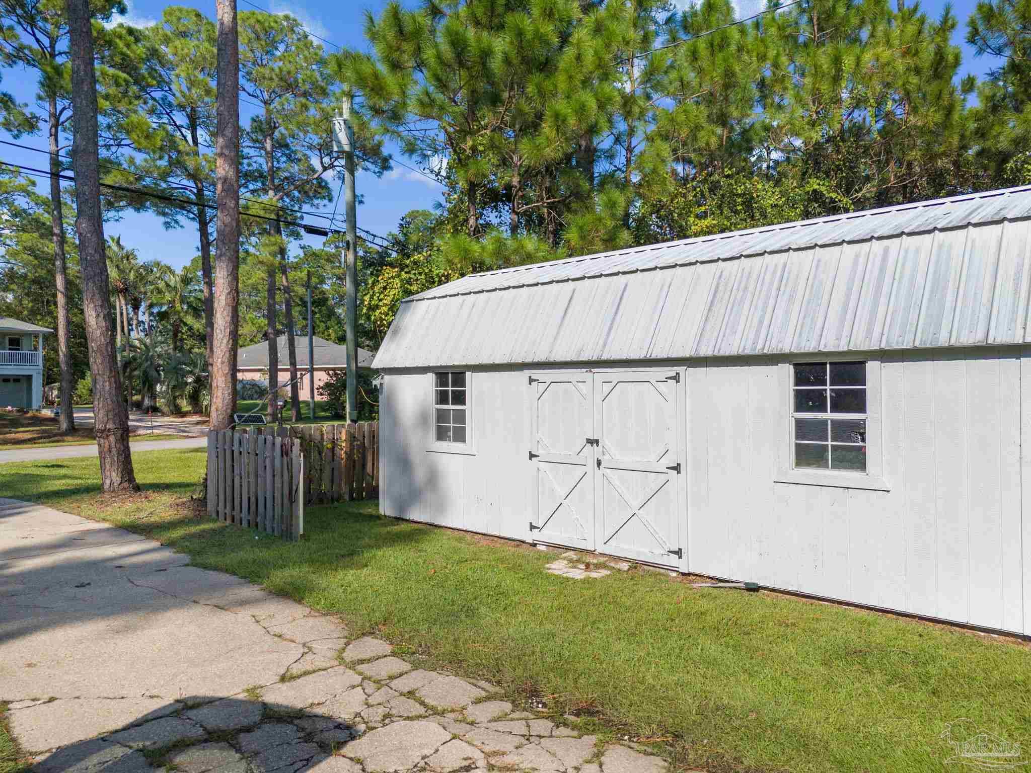 5469 Soundside Dr