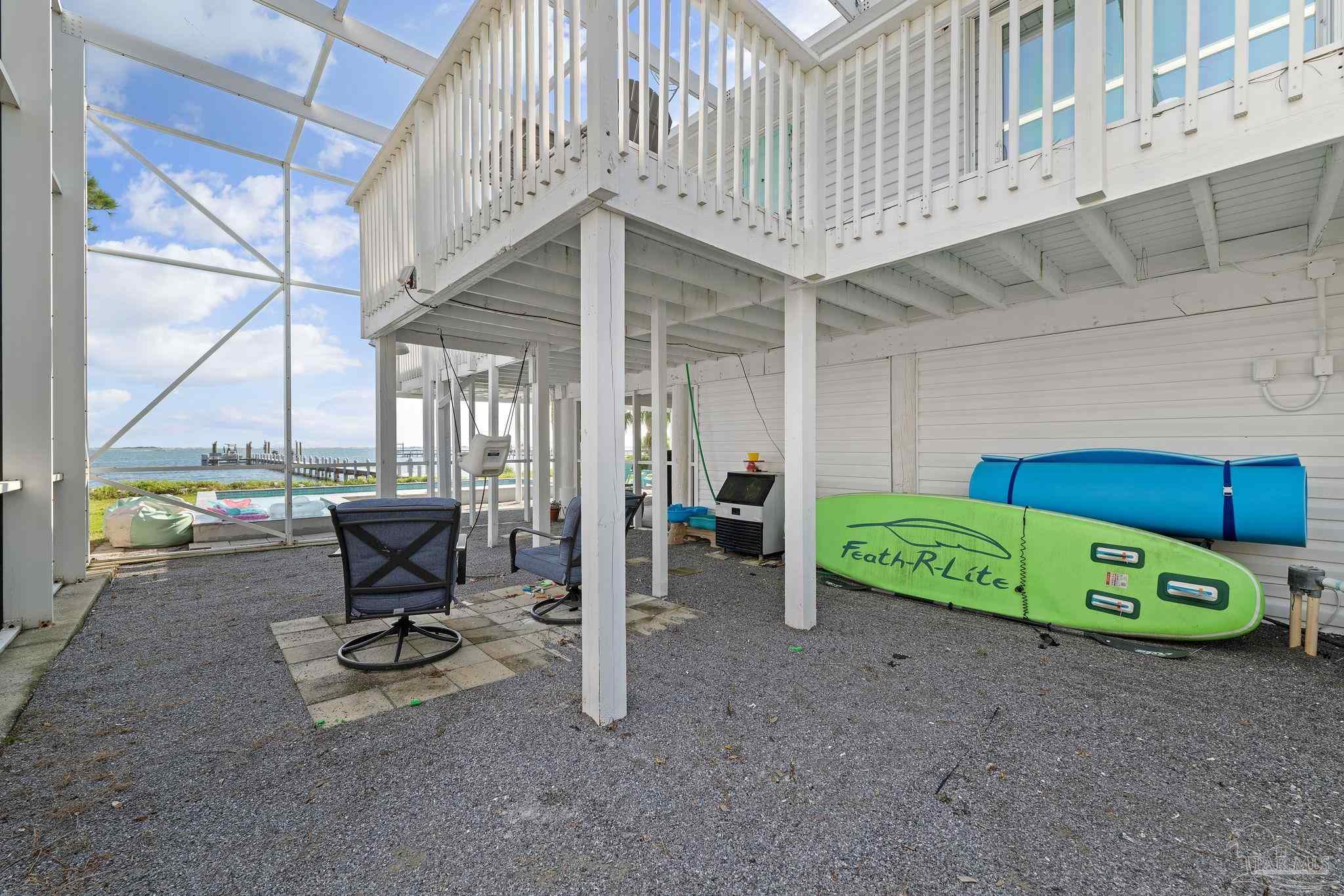 5469 Soundside Dr