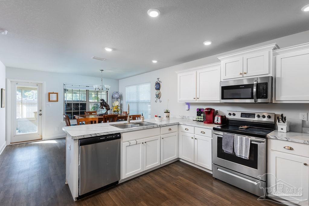 853 Smiley Cir