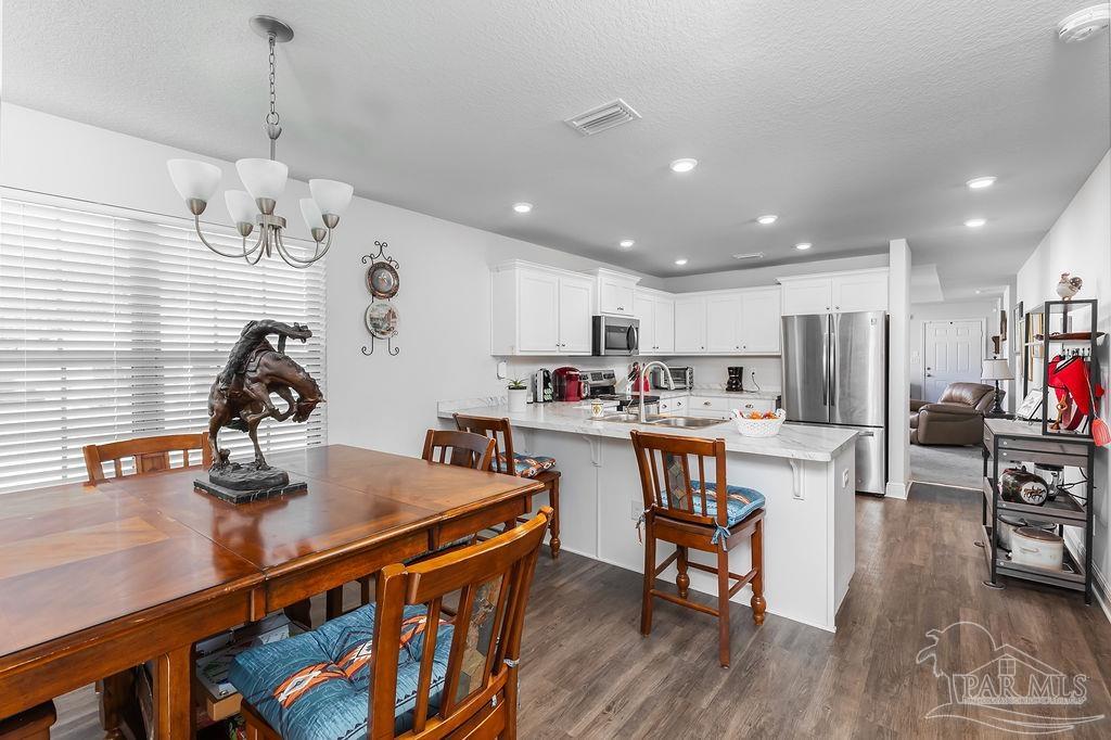 853 Smiley Cir