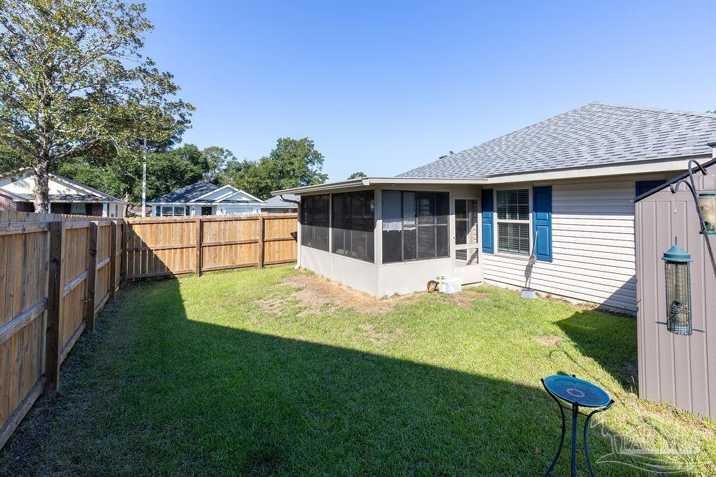 853 Smiley Cir