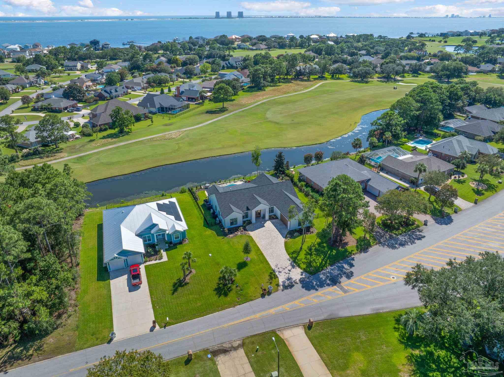 3733 Tiger Point Blvd