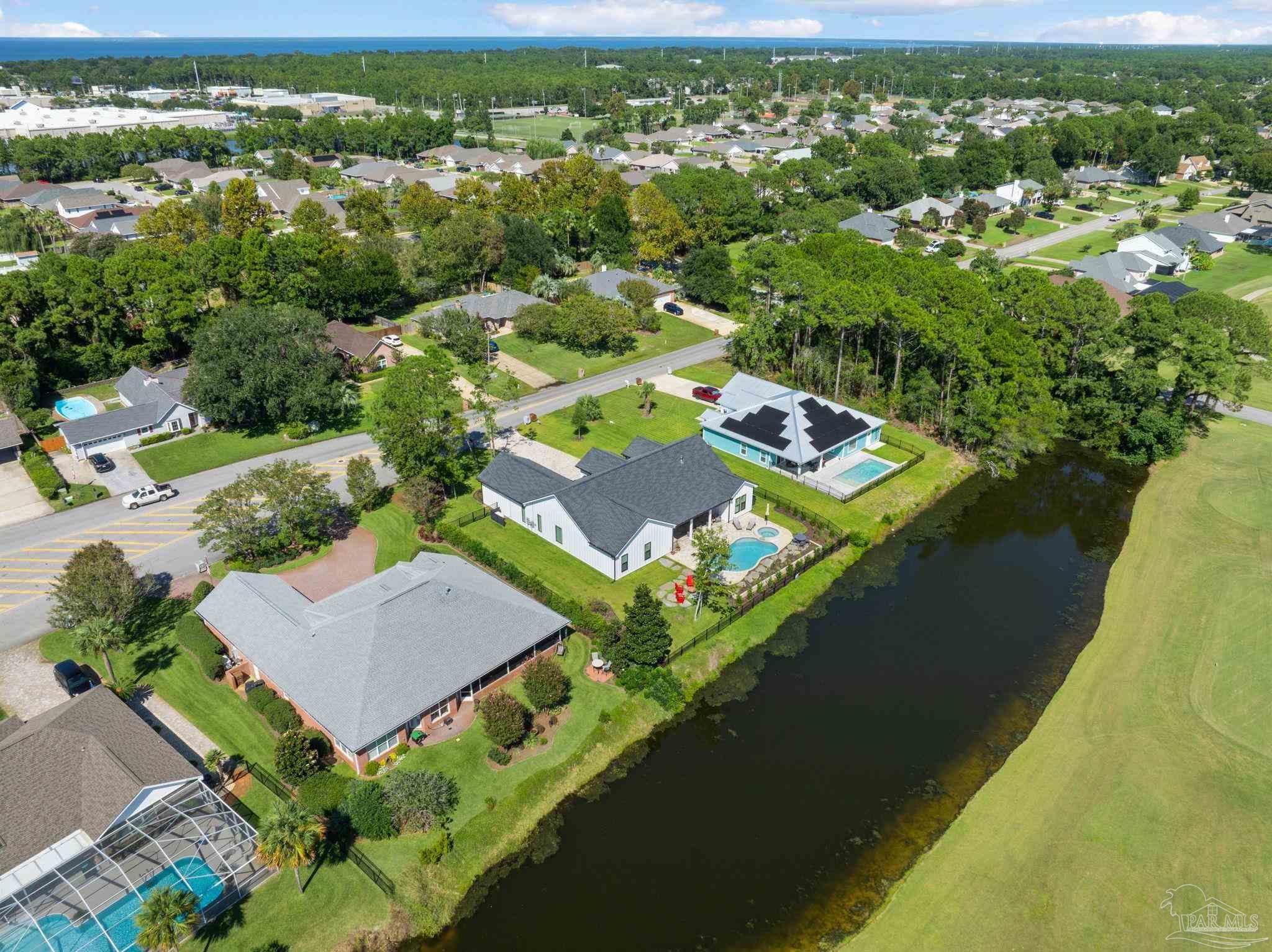 3733 Tiger Point Blvd