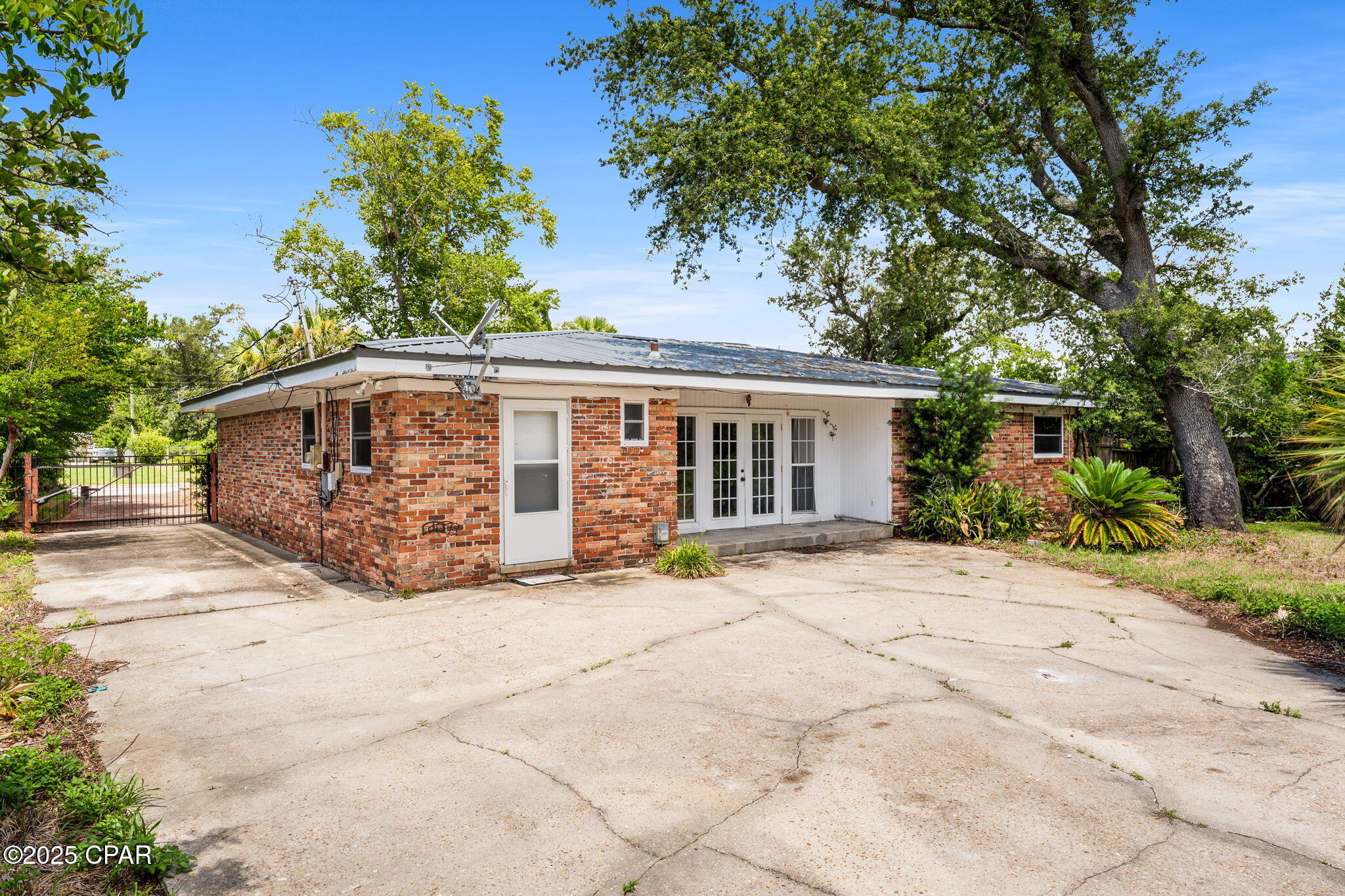 904 Buena Vista Boulevard