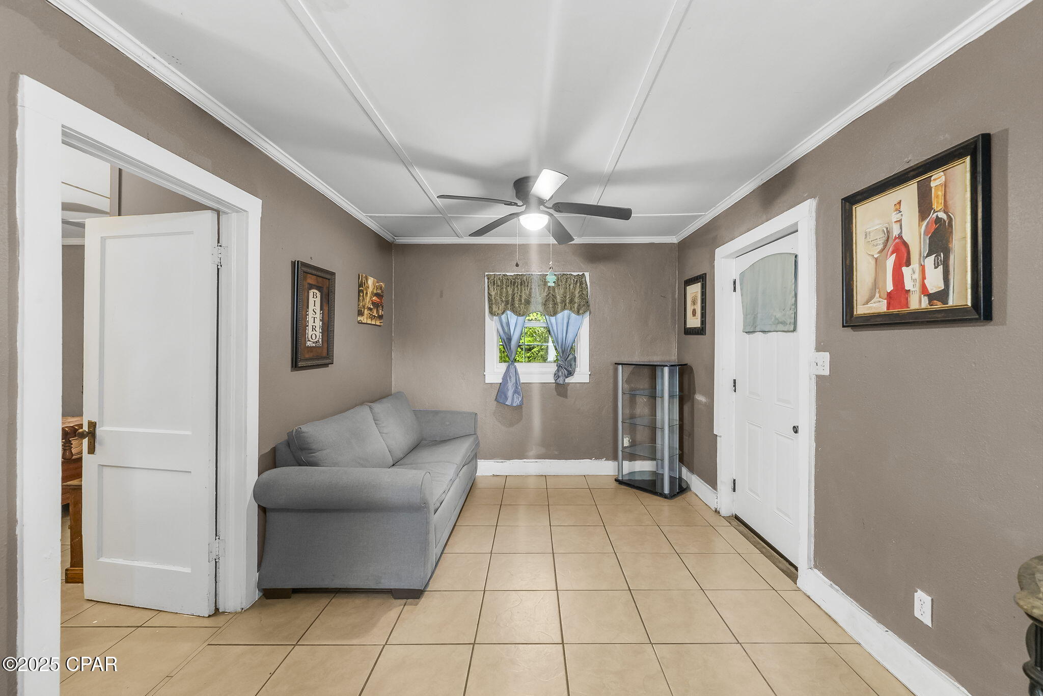 616 E 4th Court
