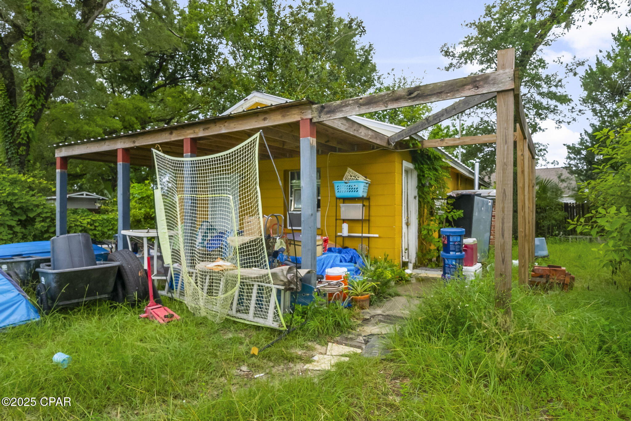 616 E 4th Court
