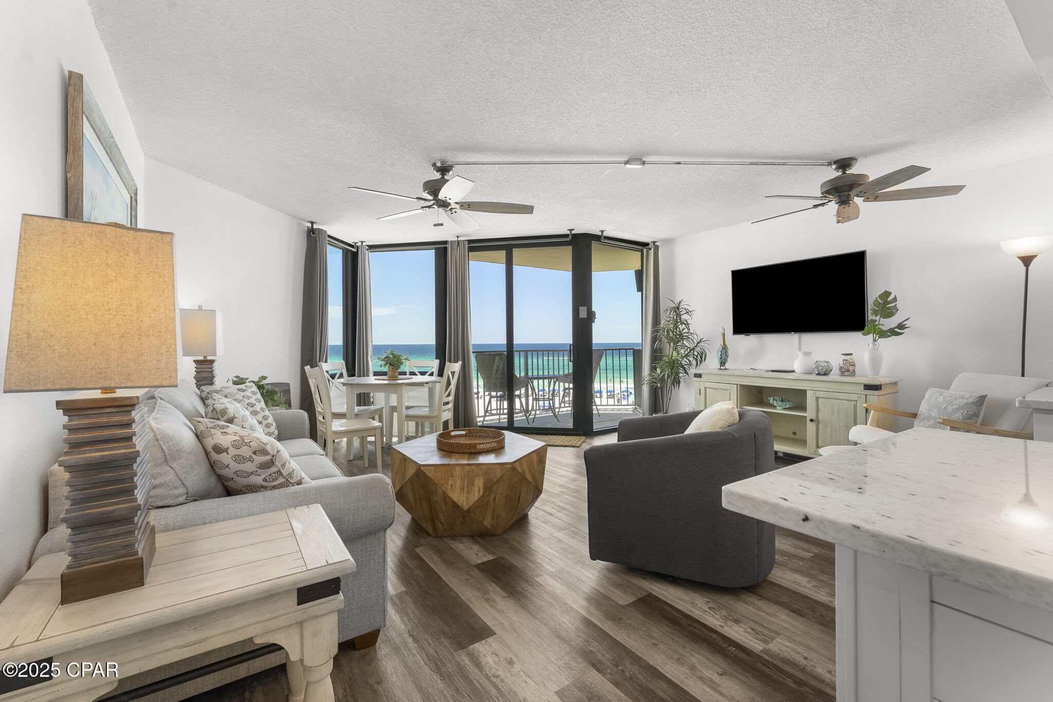 9850 S Thomas Drive 404E