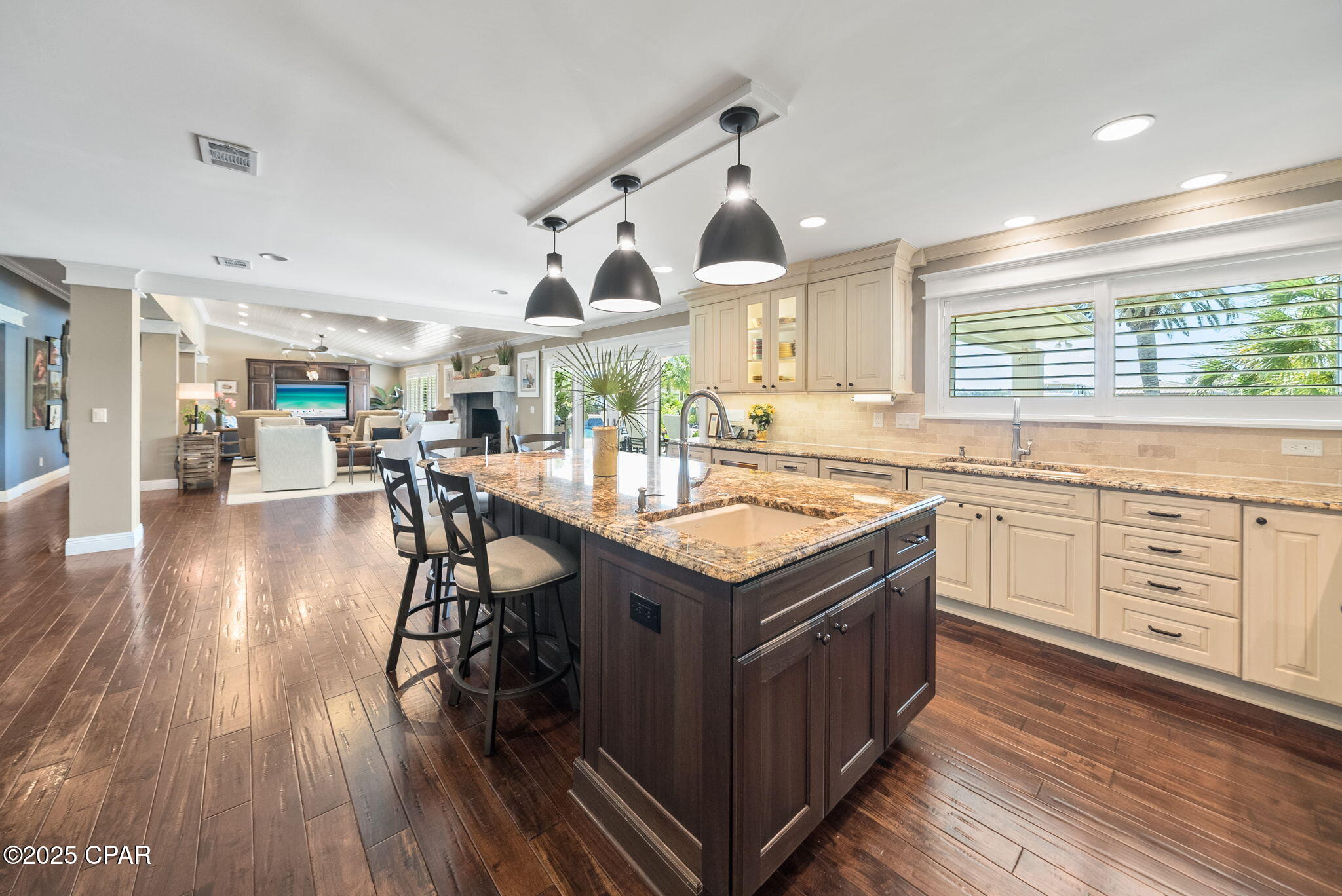 3045 W 30th Court