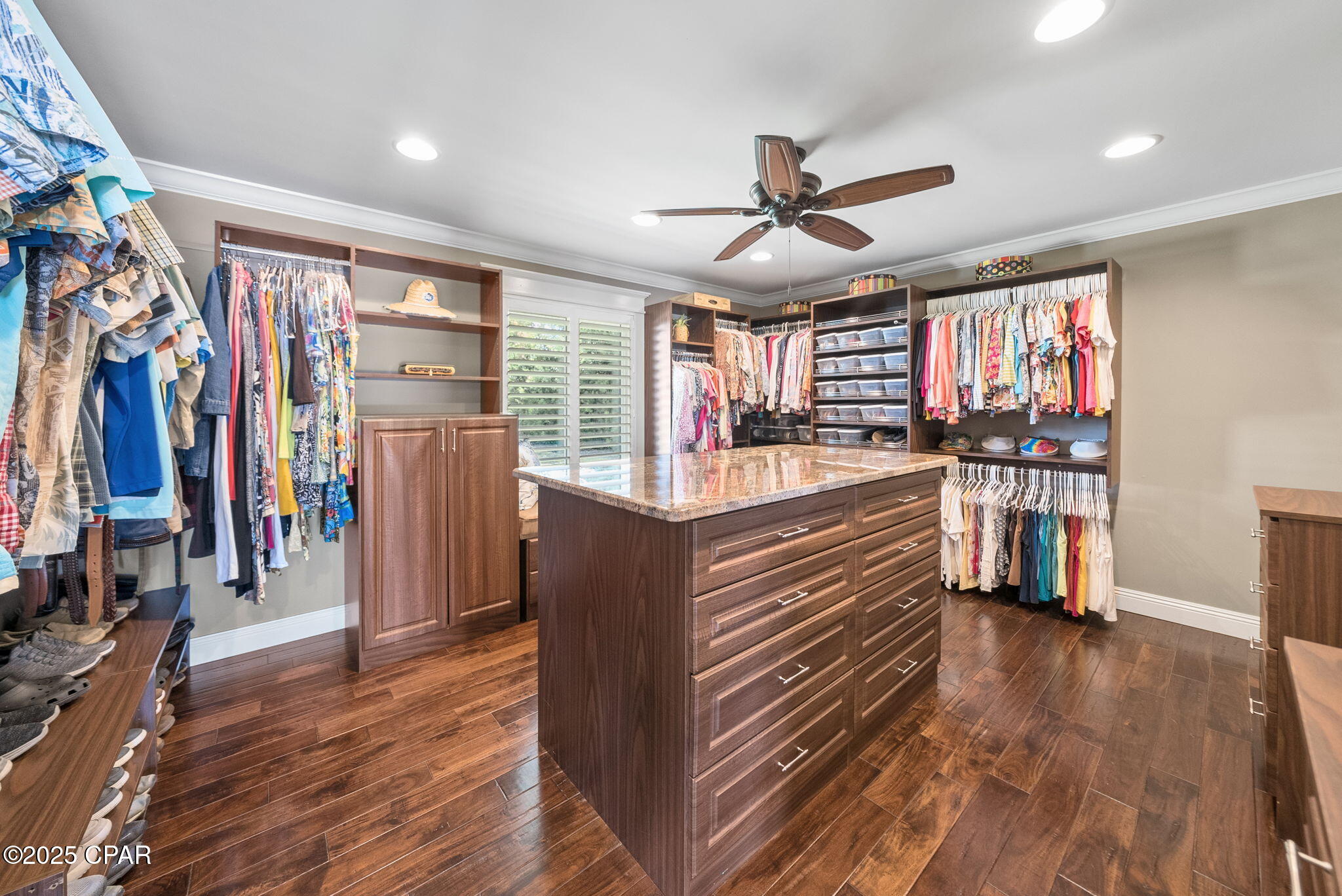 3045 W 30th Court