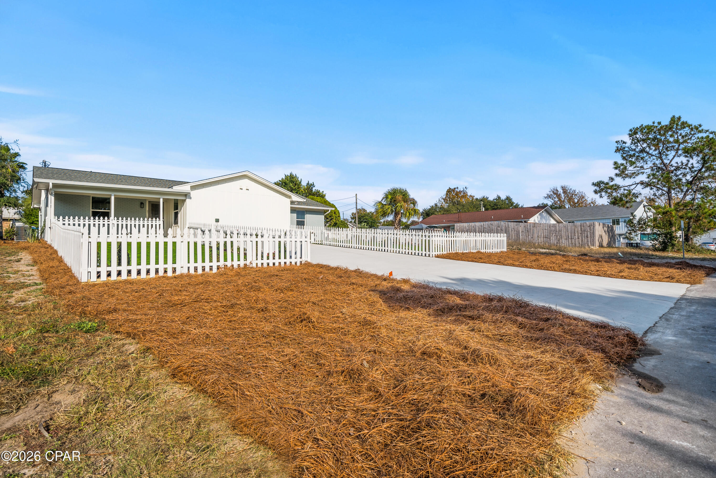 121 Lakeside Circle Unit A