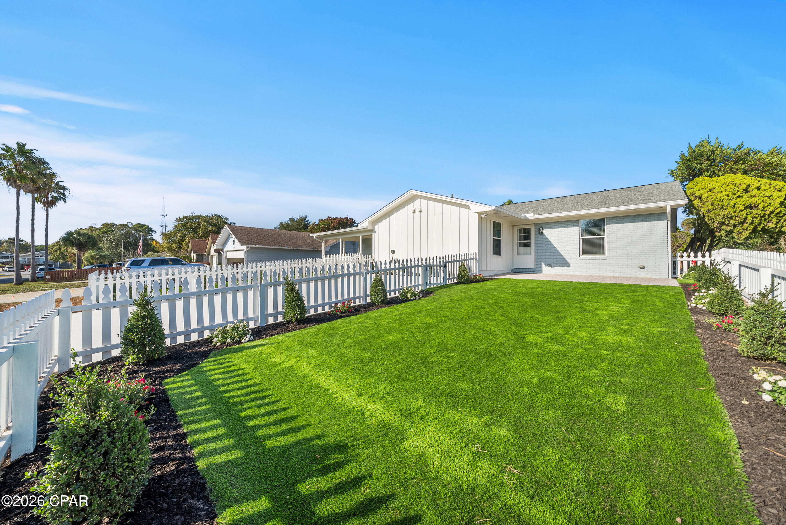 121 Lakeside Circle Unit A