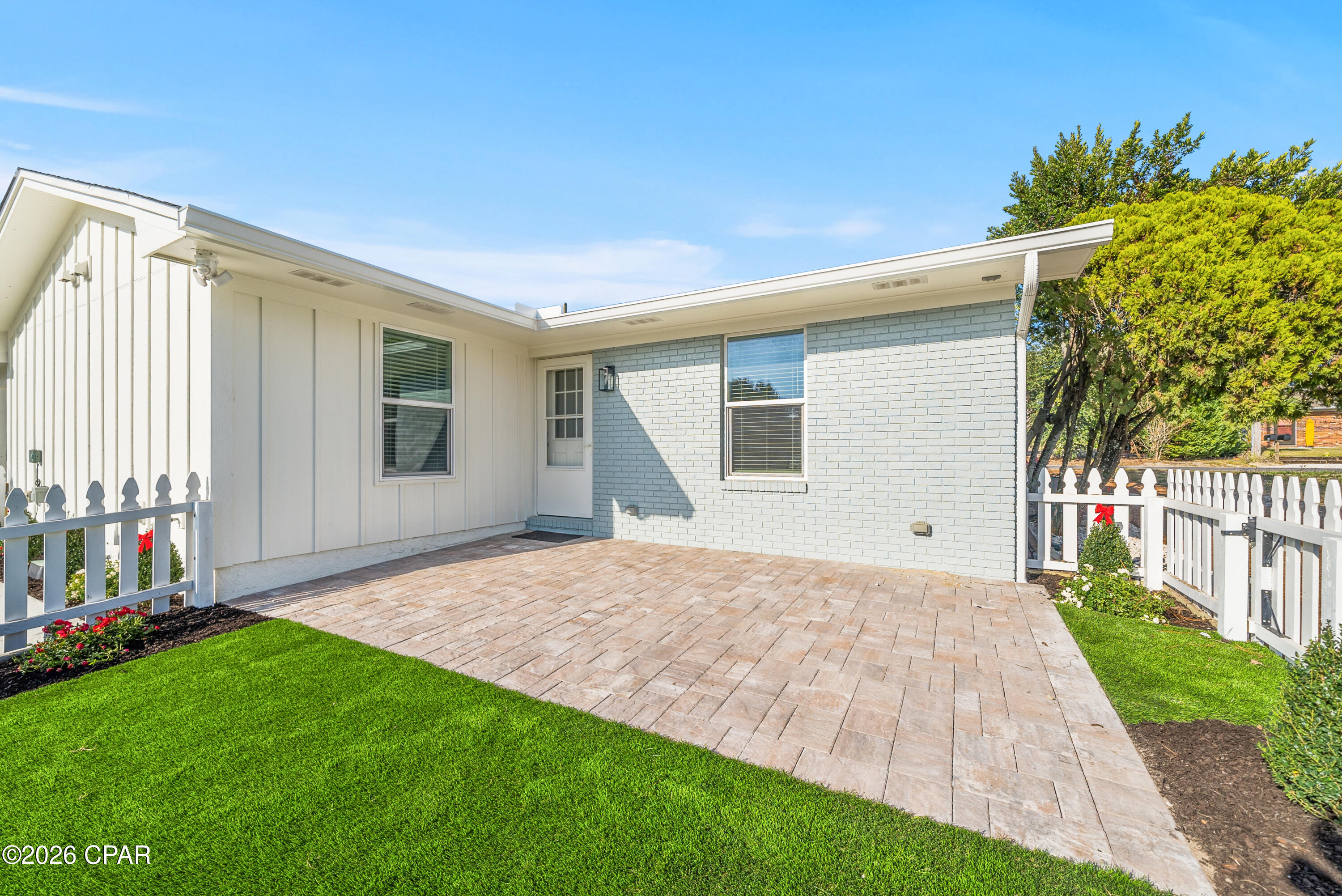 121 Lakeside Circle Unit A