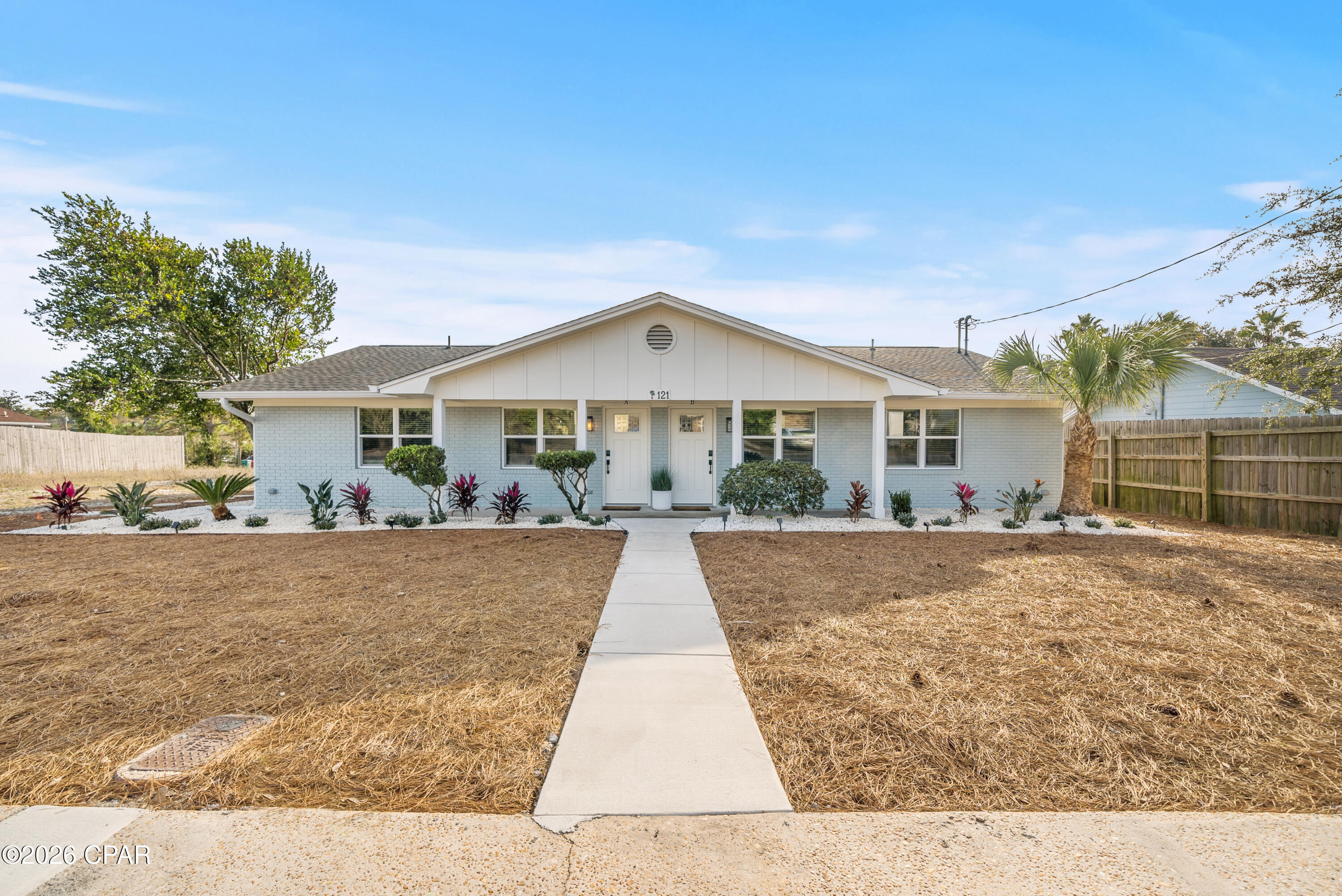 121 Lakeside Circle Unit A