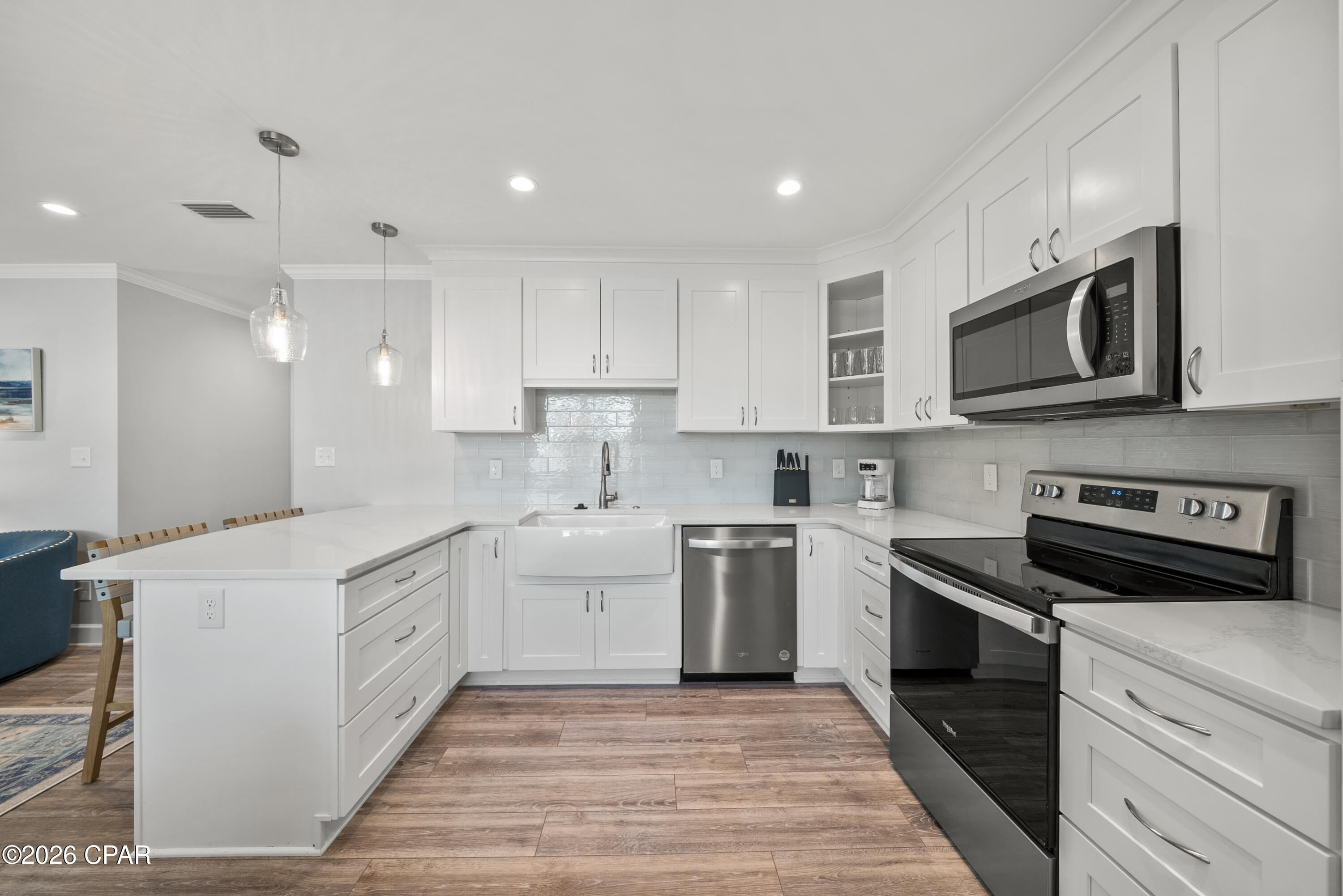 121 Lakeside Circle Unit B