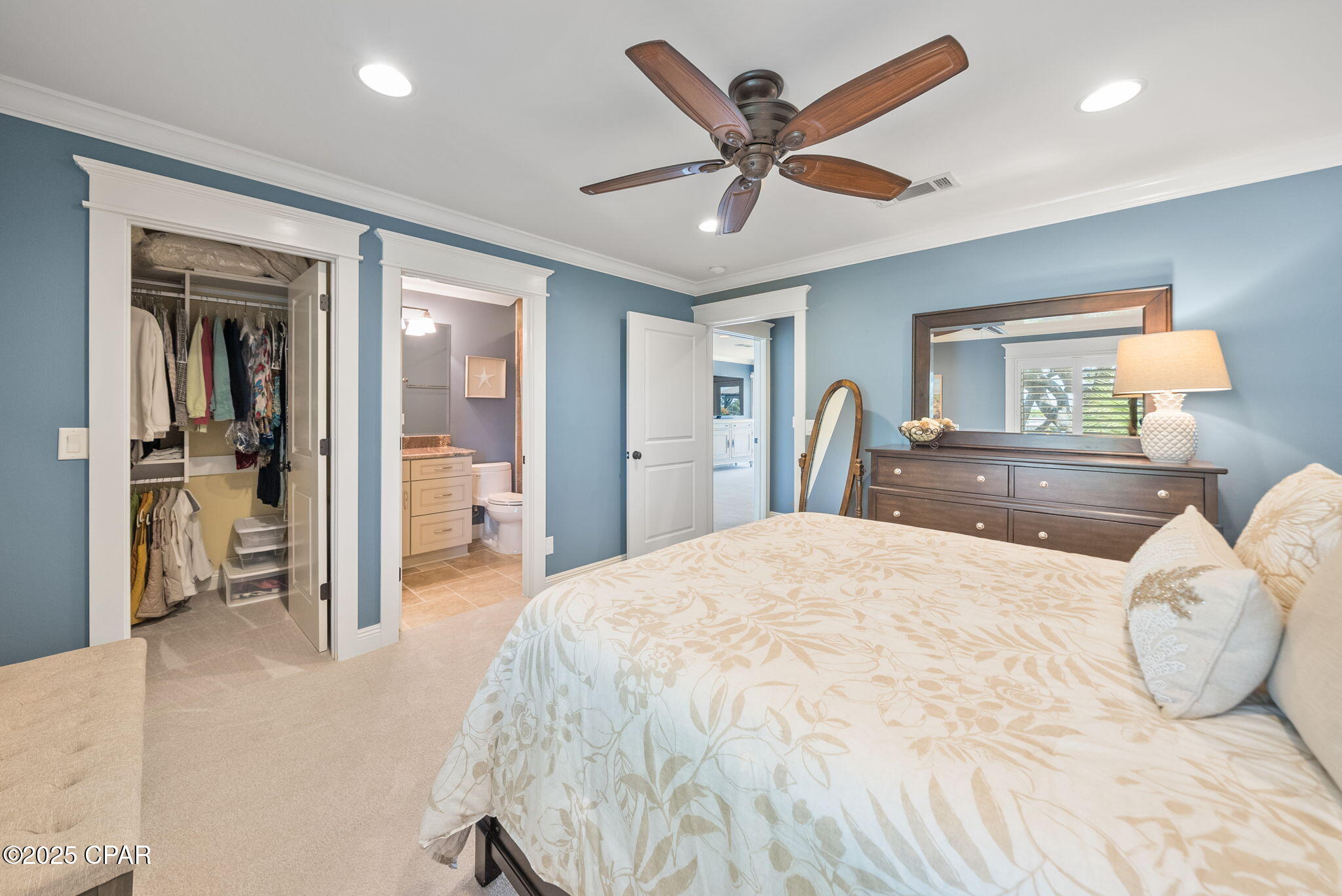3045 W 30th Court
