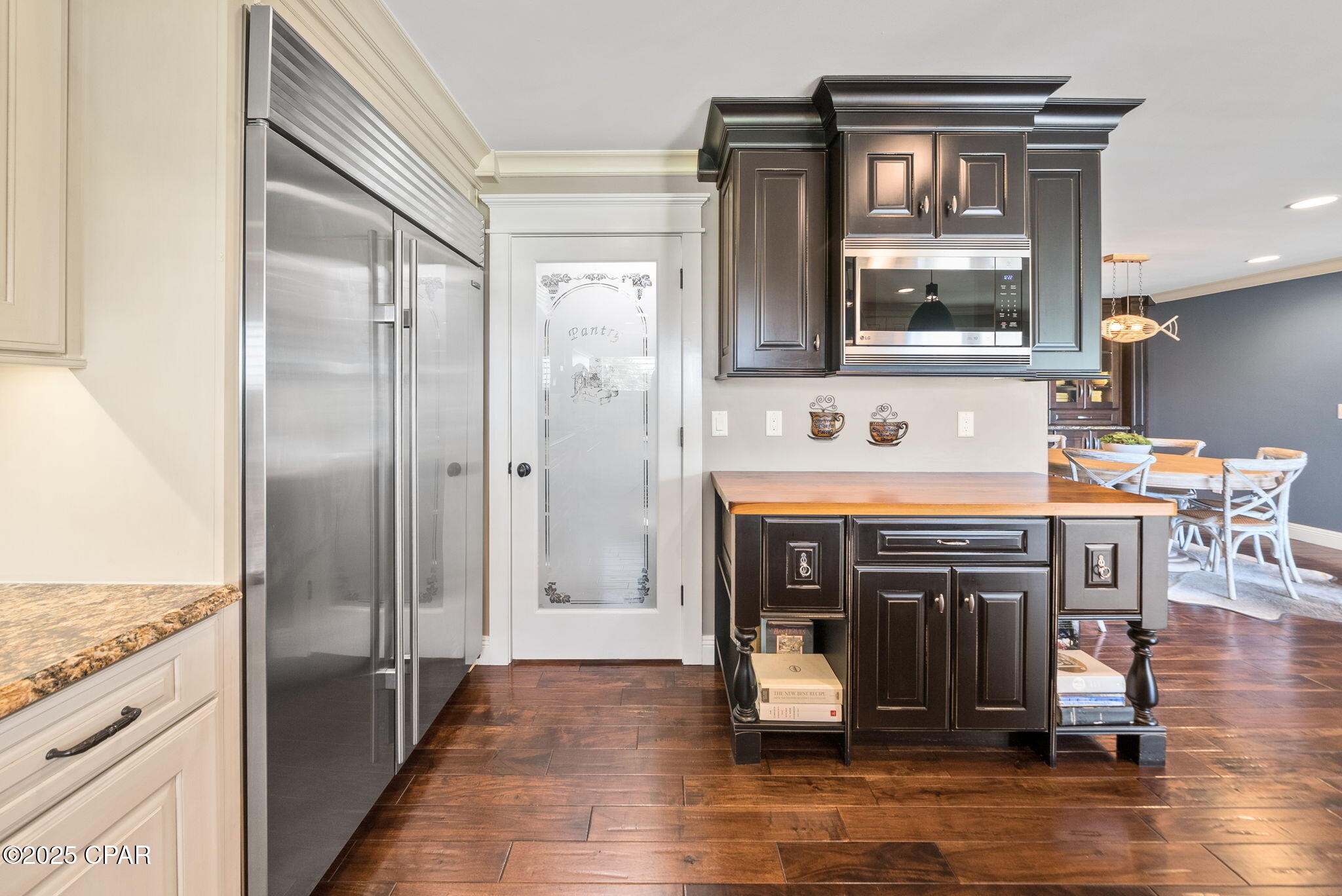 3045 W 30th Court