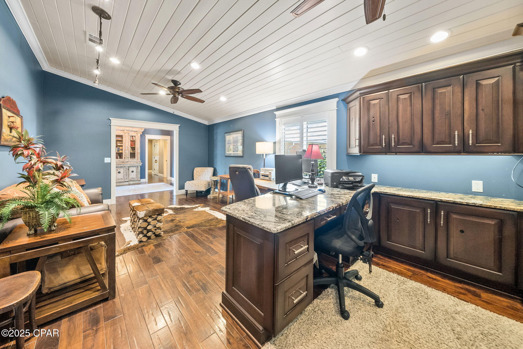 3045 W 30th Court
