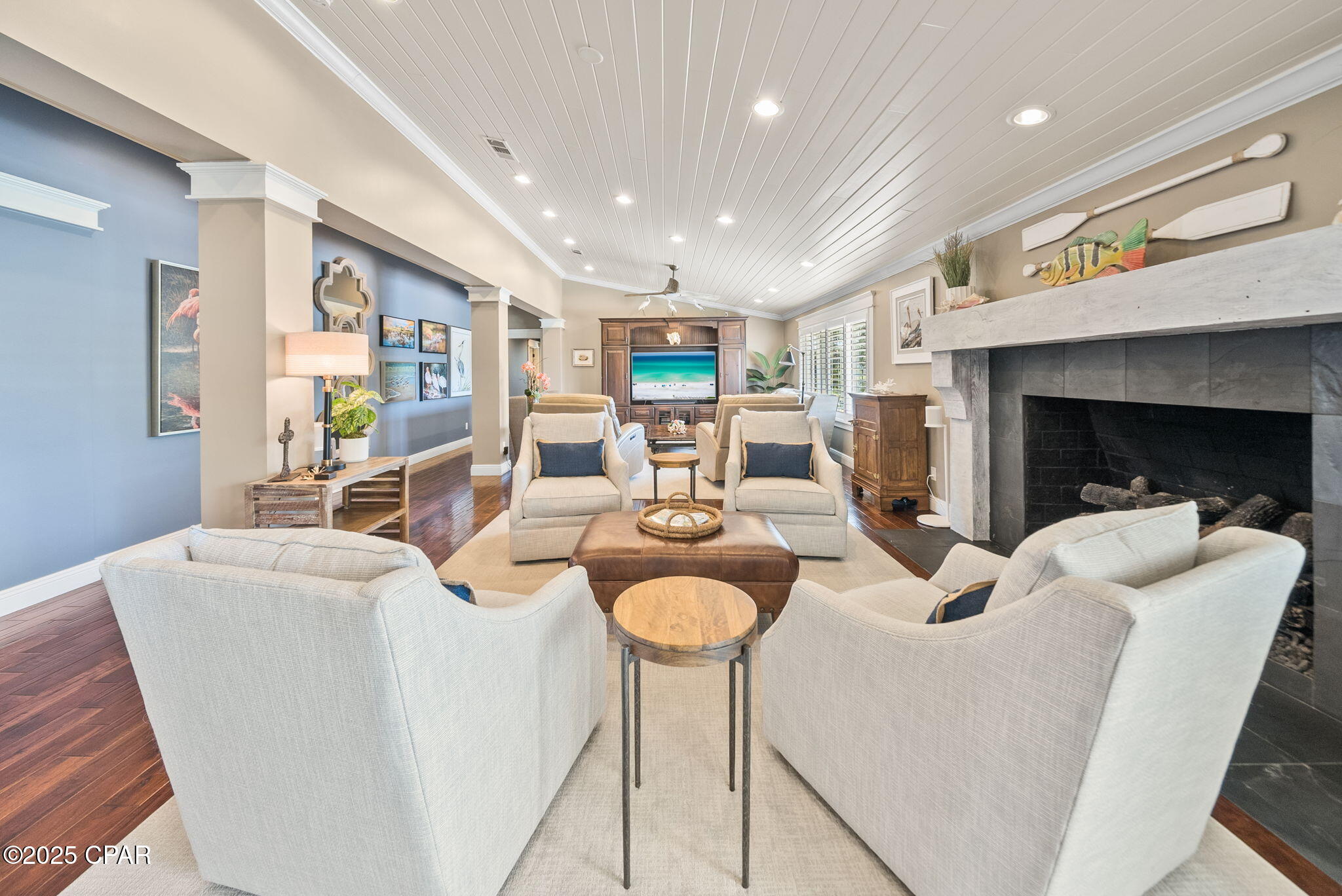 3045 W 30th Court